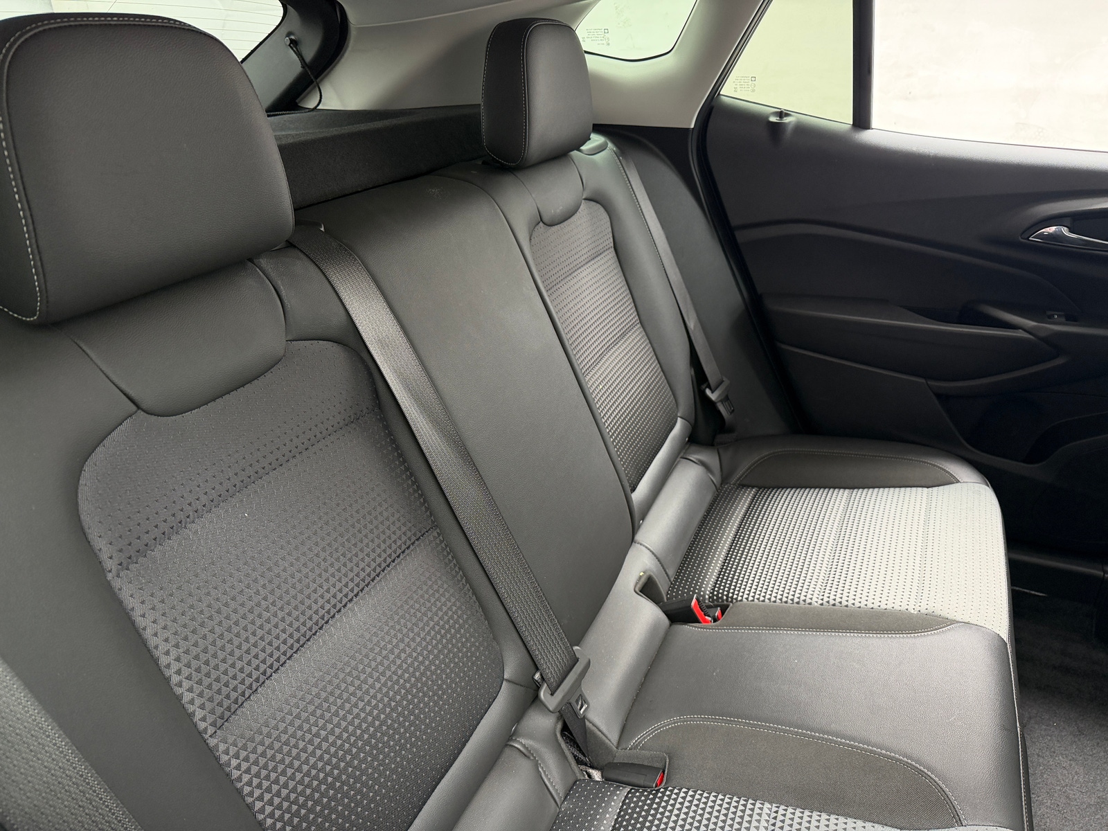Thumbnail: 2025 Chevrolet Trax - 5