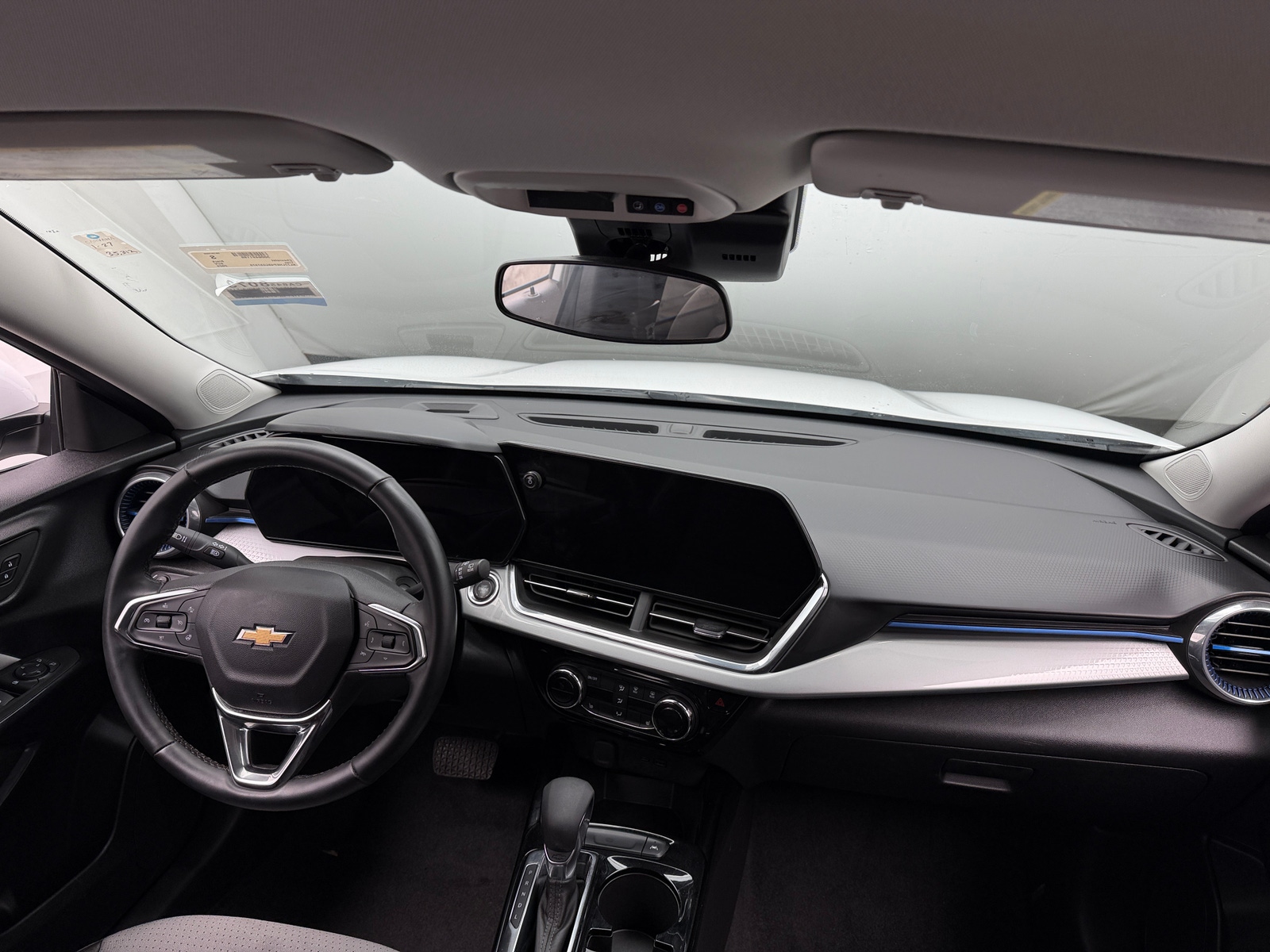Thumbnail: 2025 Chevrolet Trax - 2