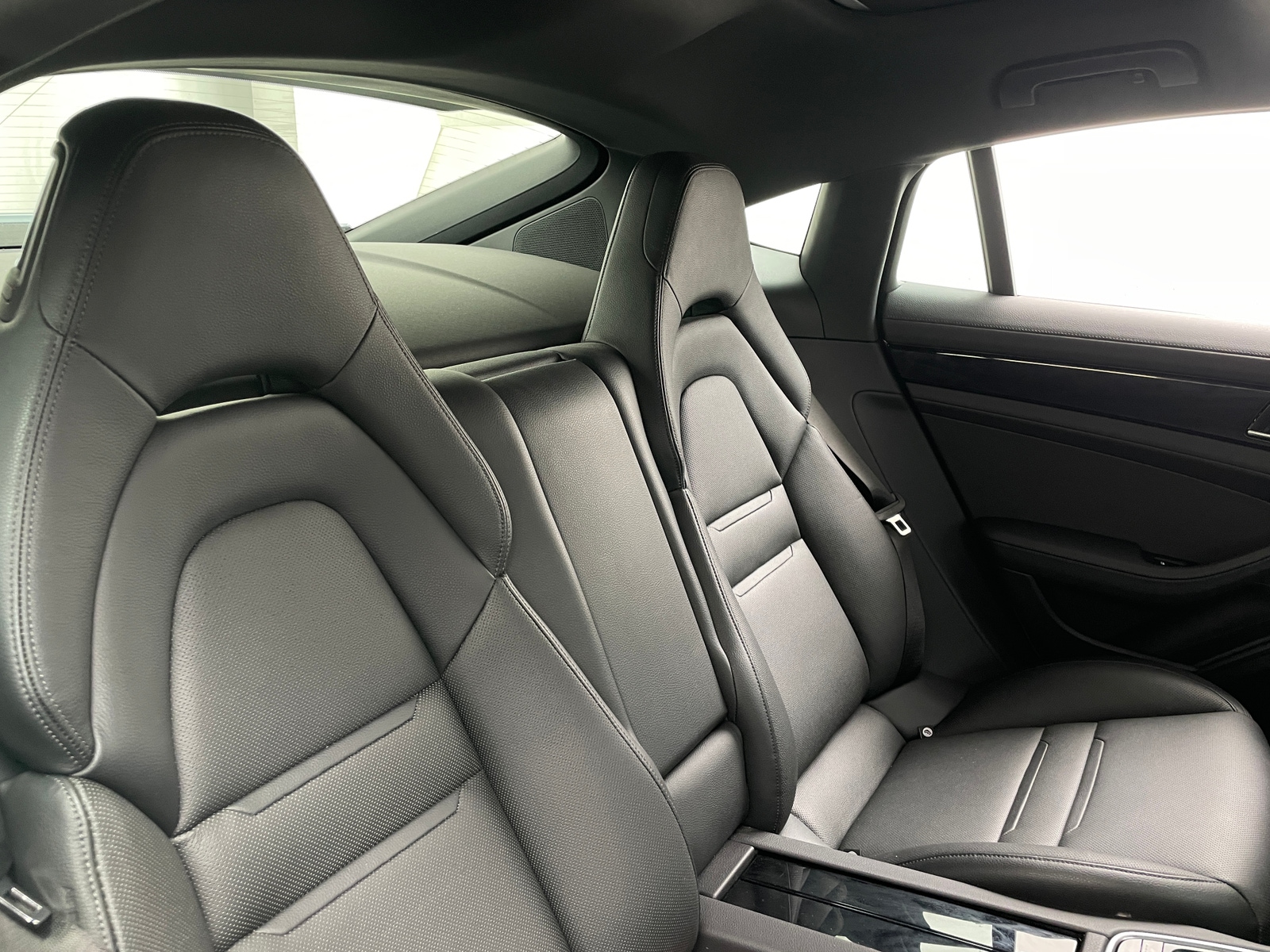 Thumbnail: 2019 Porsche Panamera - 5