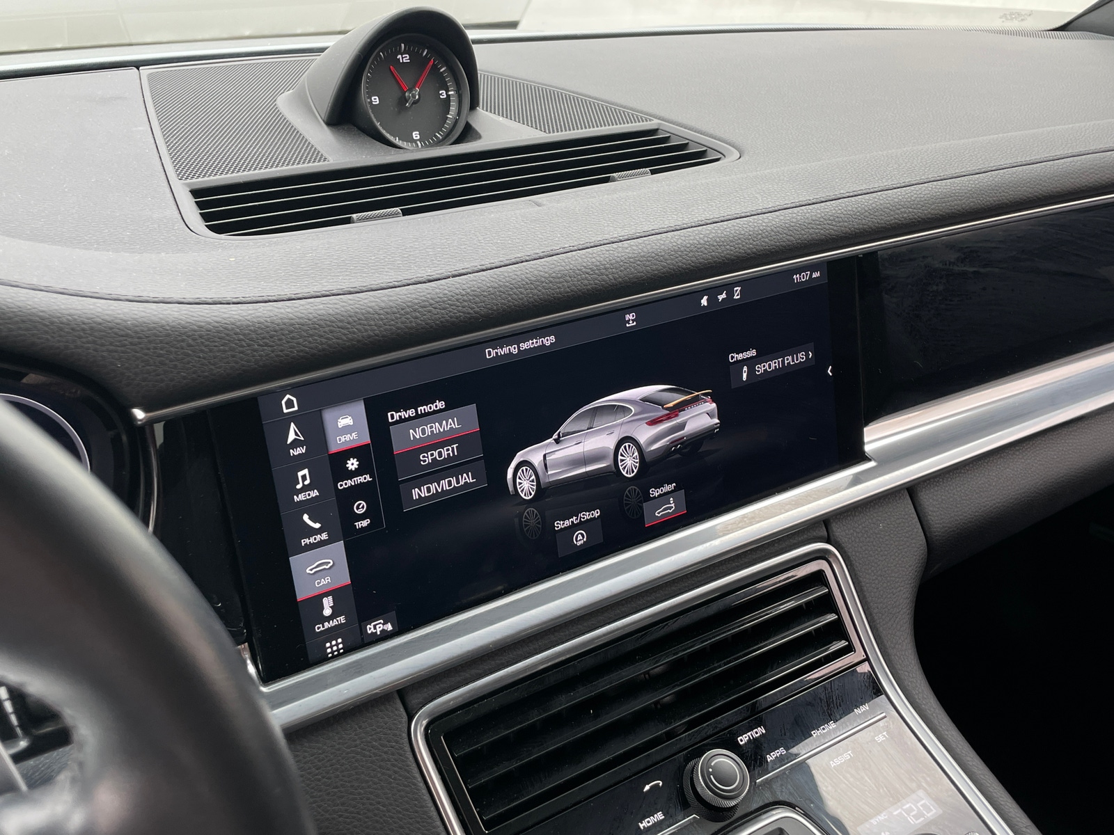 Thumbnail: 2019 Porsche Panamera - 3