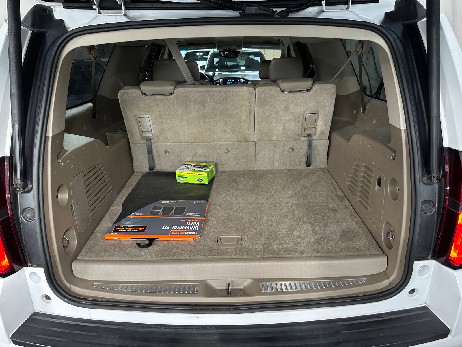 Thumbnail: 2016 Chevrolet Suburban - 6