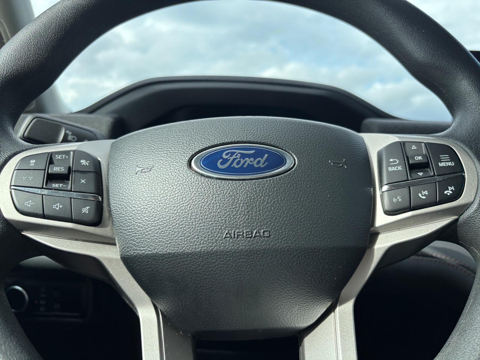 Thumbnail: 2026 Ford Explorer - 5