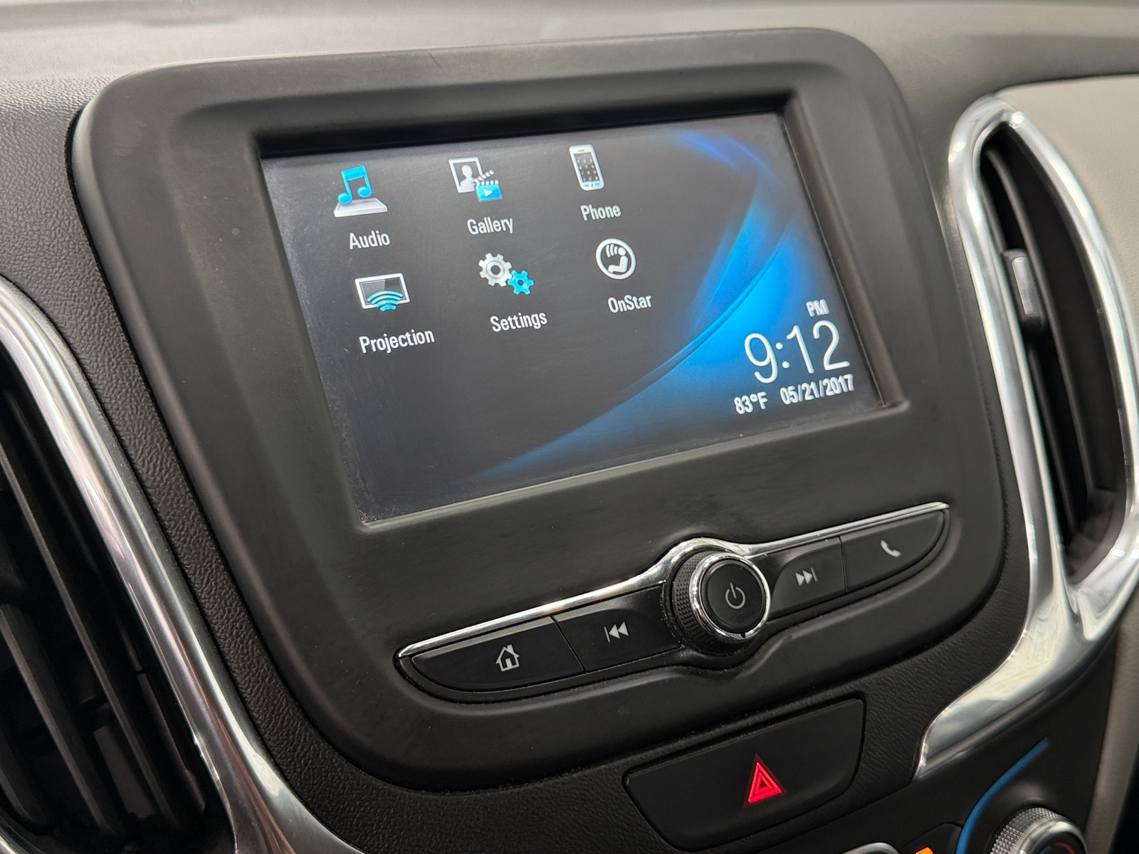 Thumbnail: 2018 Chevrolet Equinox - 4