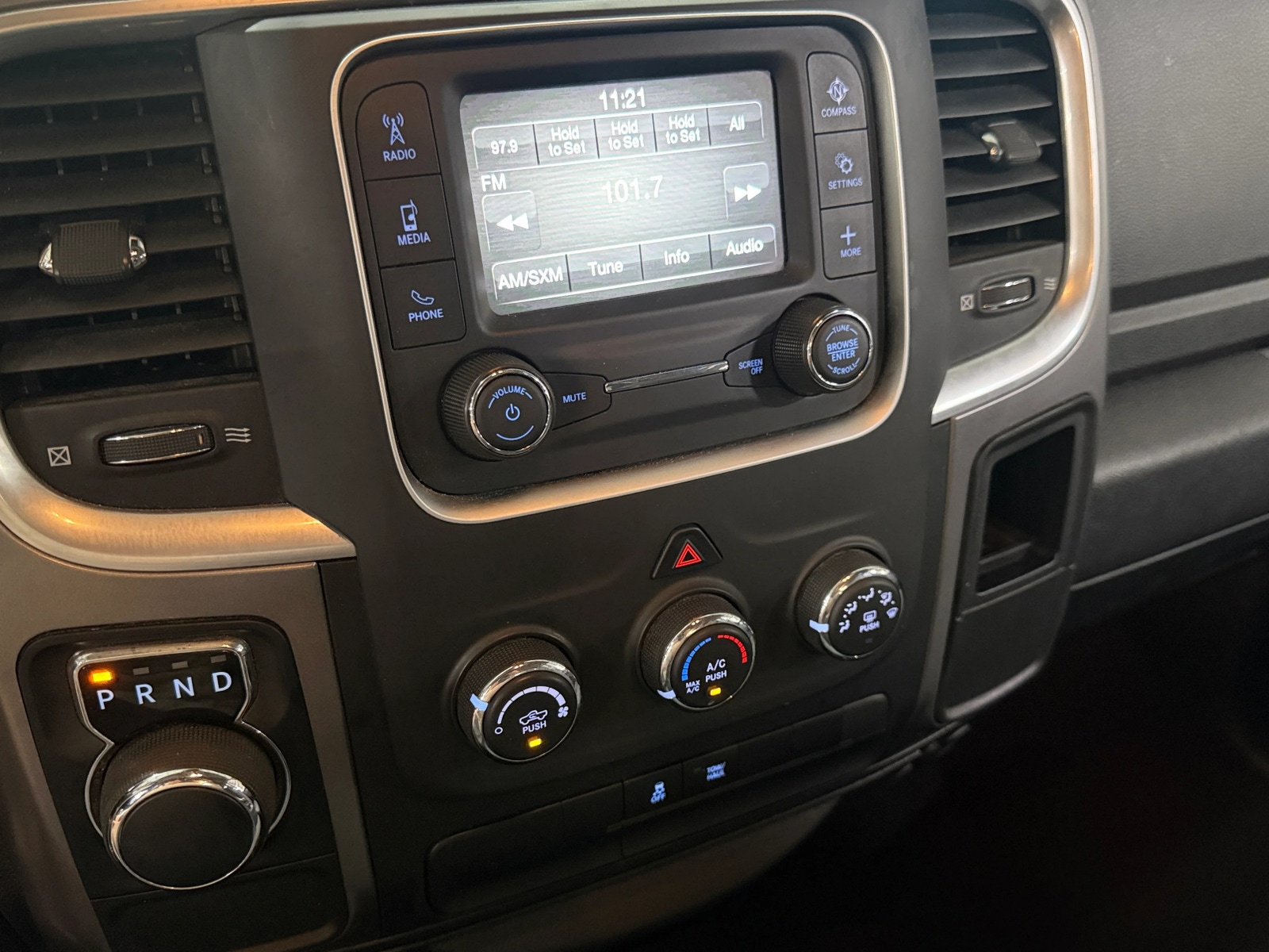 Thumbnail: 2024 RAM 1500 Classic - 4