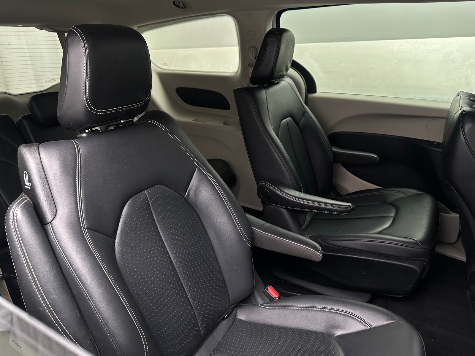 Thumbnail: 2024 Chrysler Pacifica - 5