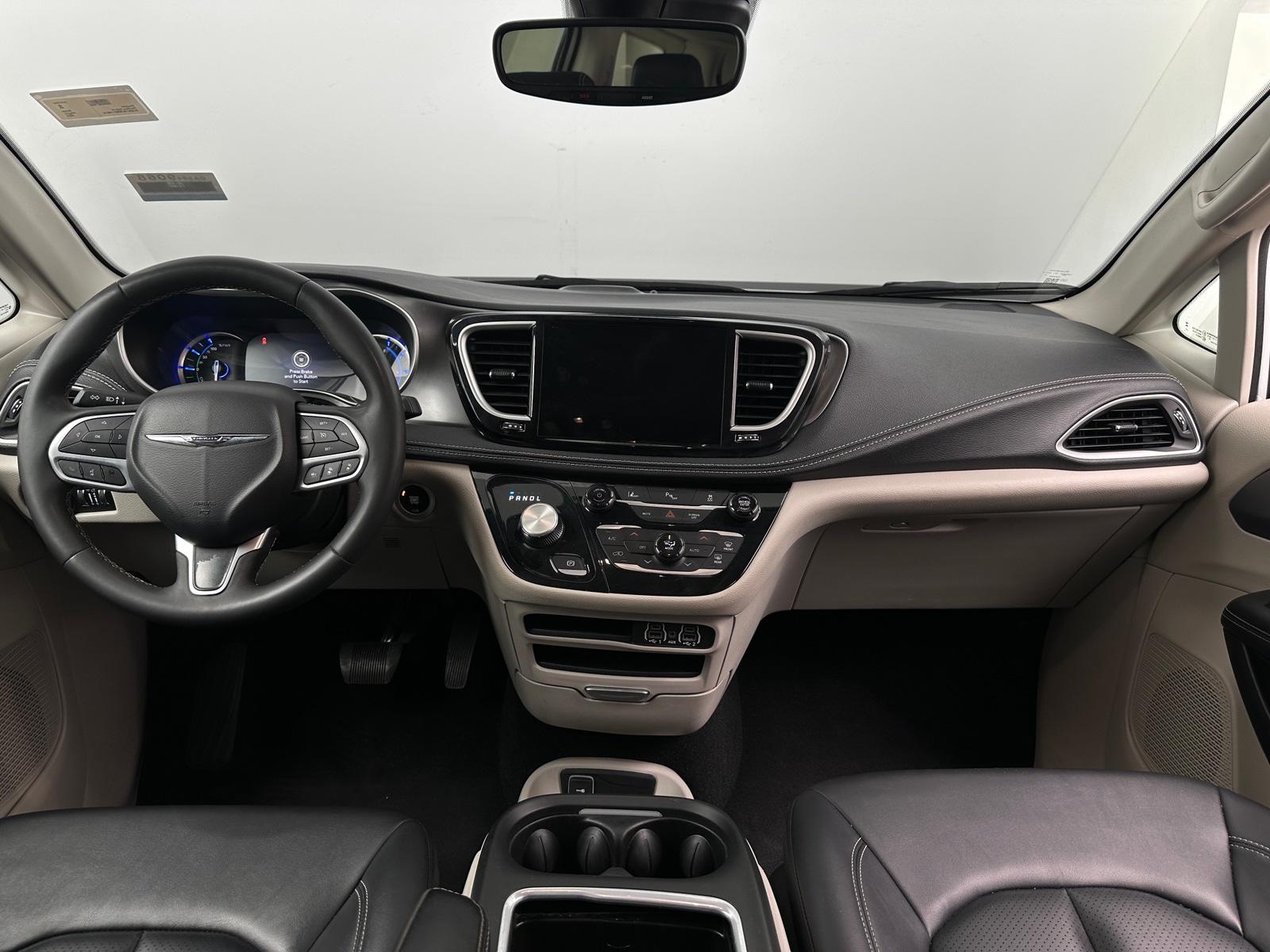 Thumbnail: 2024 Chrysler Pacifica - 2