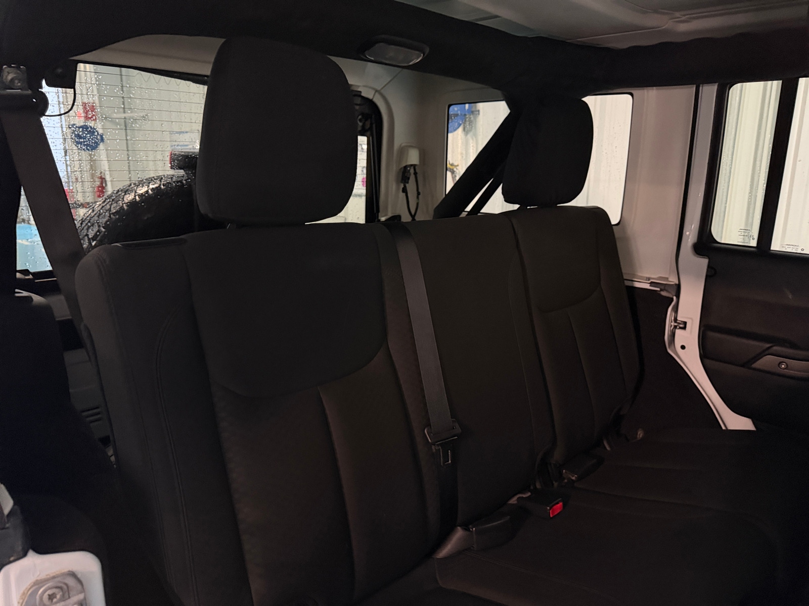 Thumbnail: 2017 Jeep Wrangler - 5