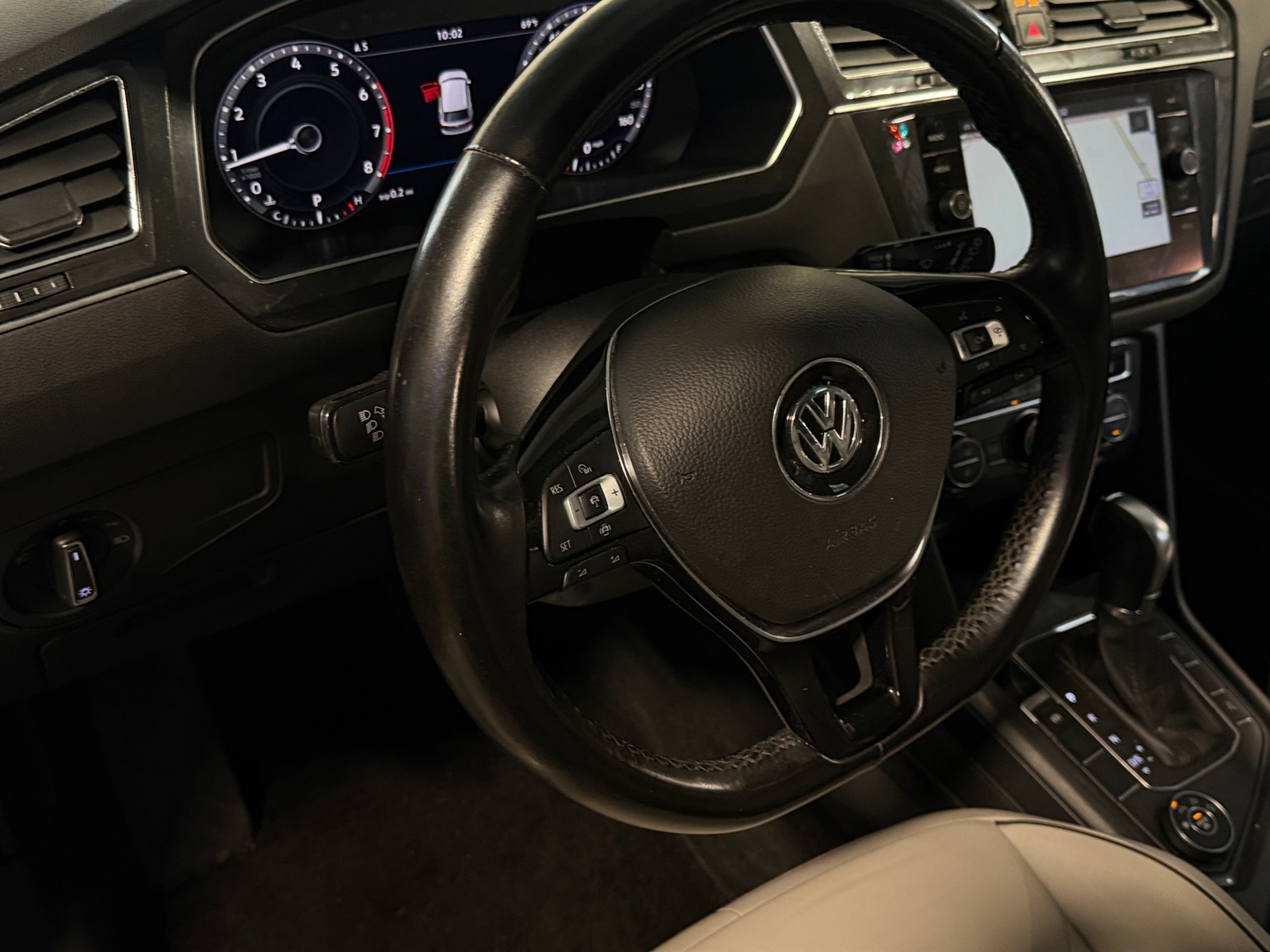 Thumbnail: 2019 Volkswagen Tiguan - 4