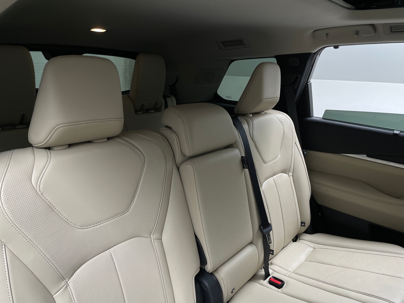 Thumbnail: 2023 INFINITI QX60 - 5