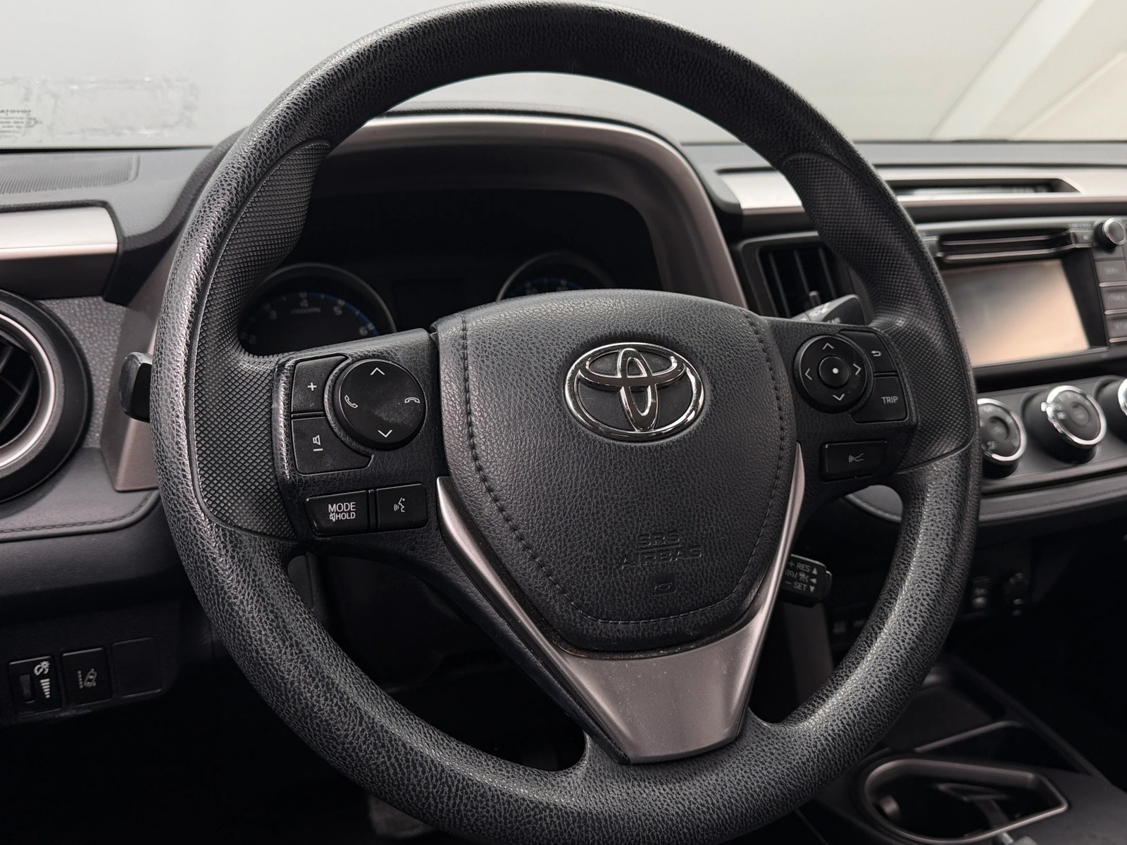Thumbnail: 2018 Toyota RAV4 - 5