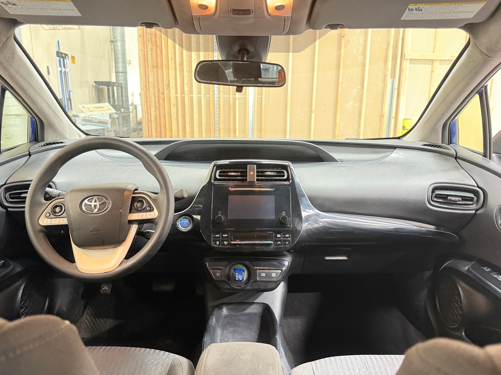 Thumbnail: 2017 Toyota Prius - 3