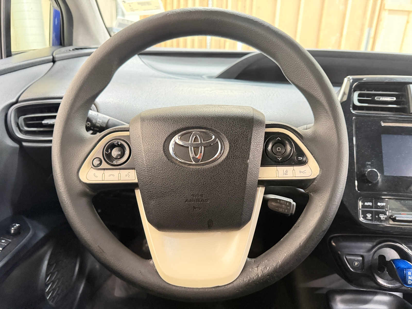 Thumbnail: 2017 Toyota Prius - 5