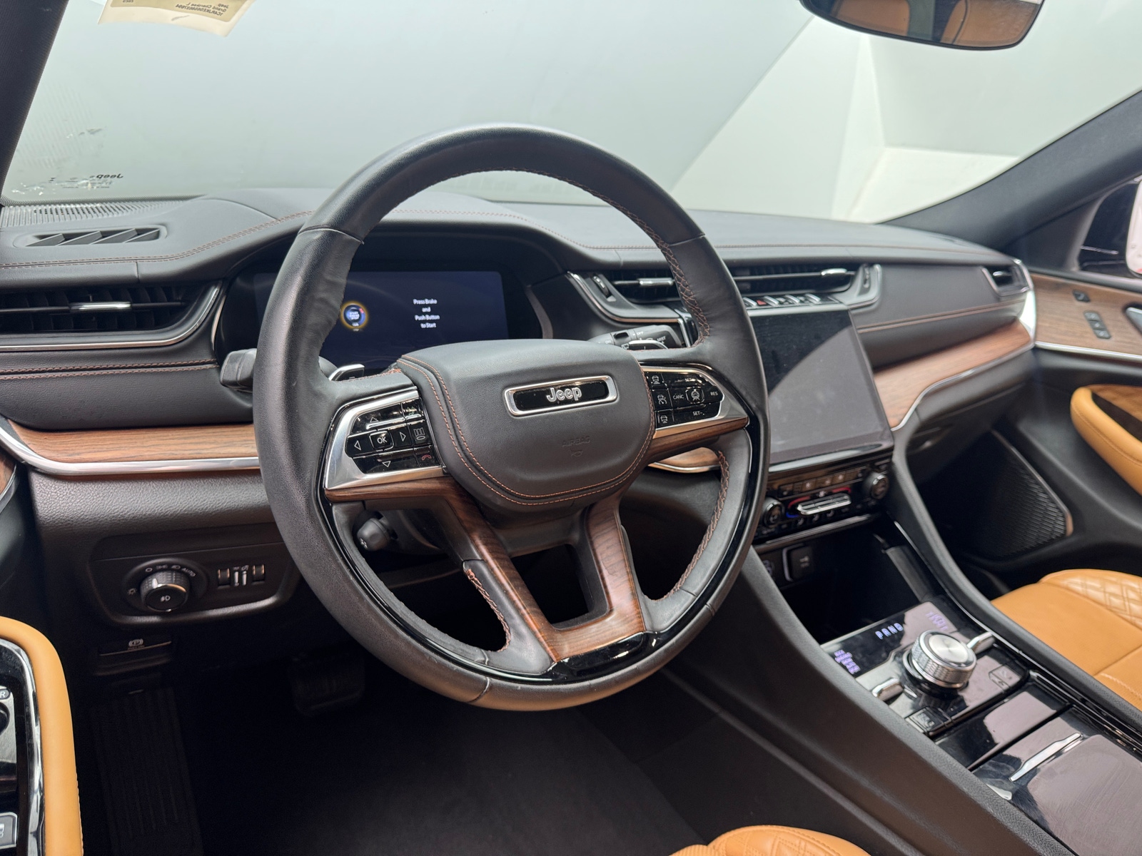 Thumbnail: 2025 Jeep Grand Cherokee L - 4