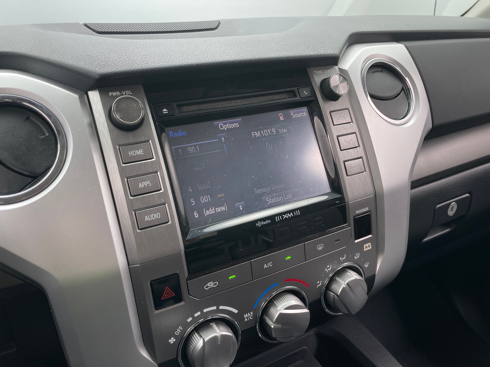 Thumbnail: 2014 Toyota Tundra - 4