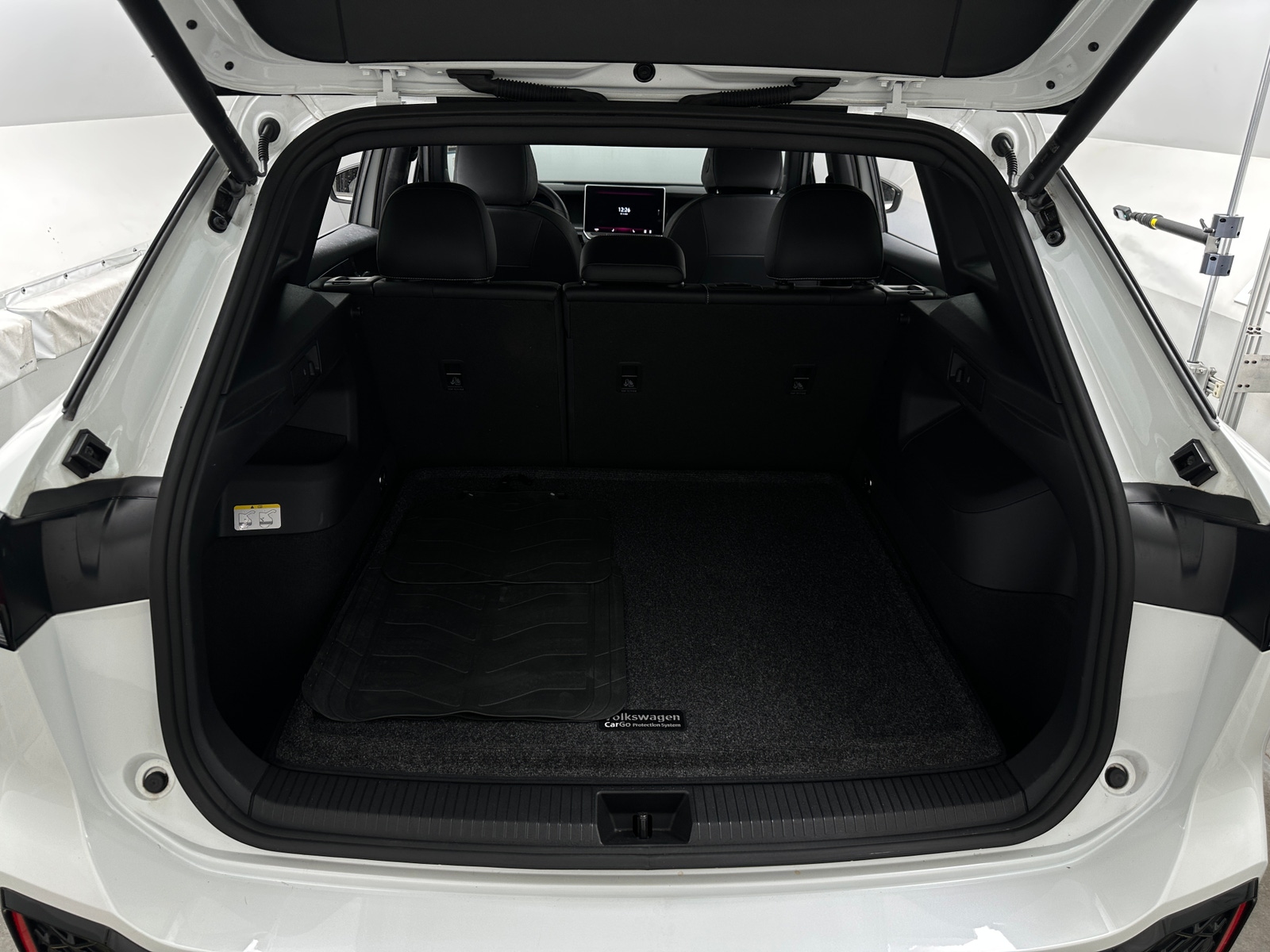 Thumbnail: 2025 Volkswagen Tiguan - 6