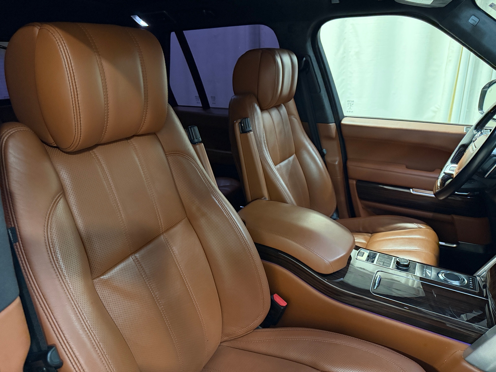 Thumbnail: 2014 Land Rover Range Rover - 2