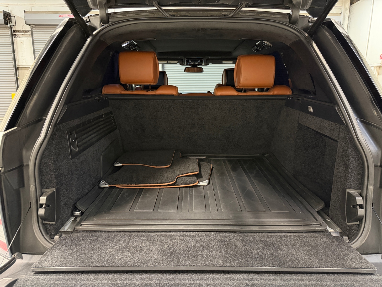 Thumbnail: 2014 Land Rover Range Rover - 7