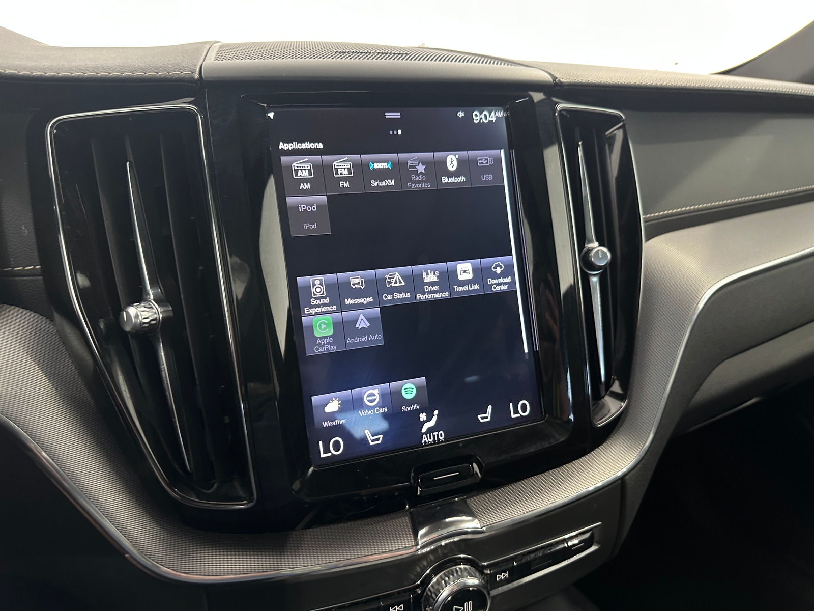 Thumbnail: 2020 Volvo XC60 - 3