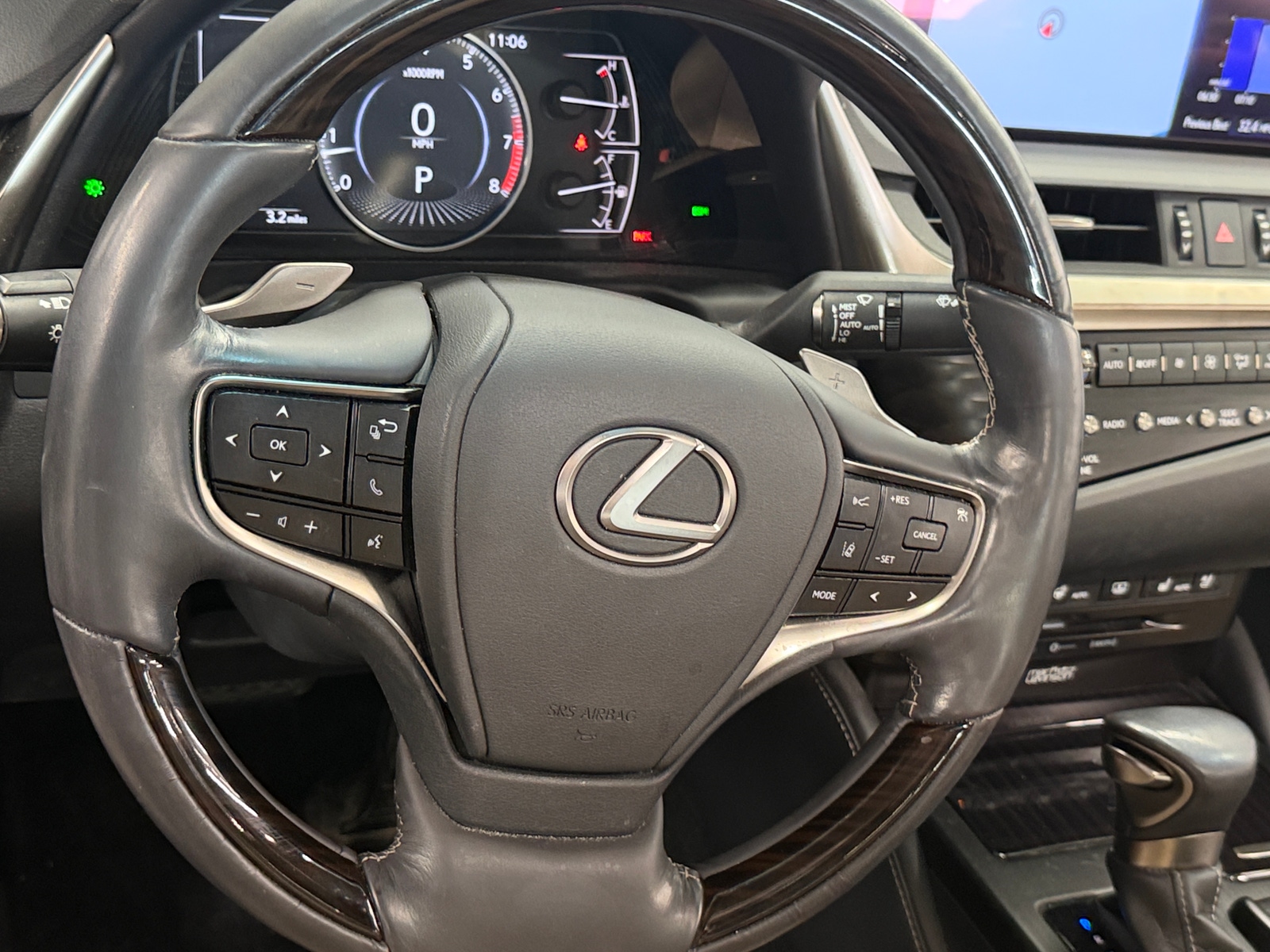 Thumbnail: 2019 Lexus ES - 5