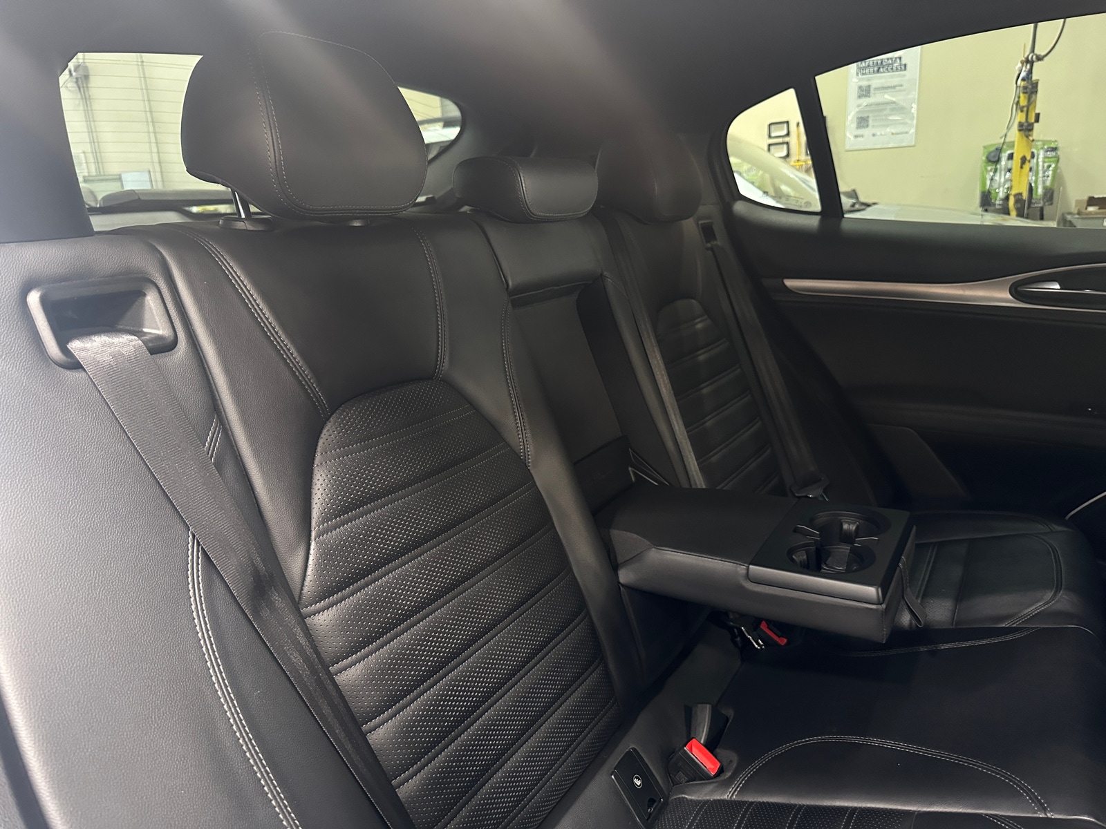 Thumbnail: 2018 Alfa Romeo Stelvio - 5