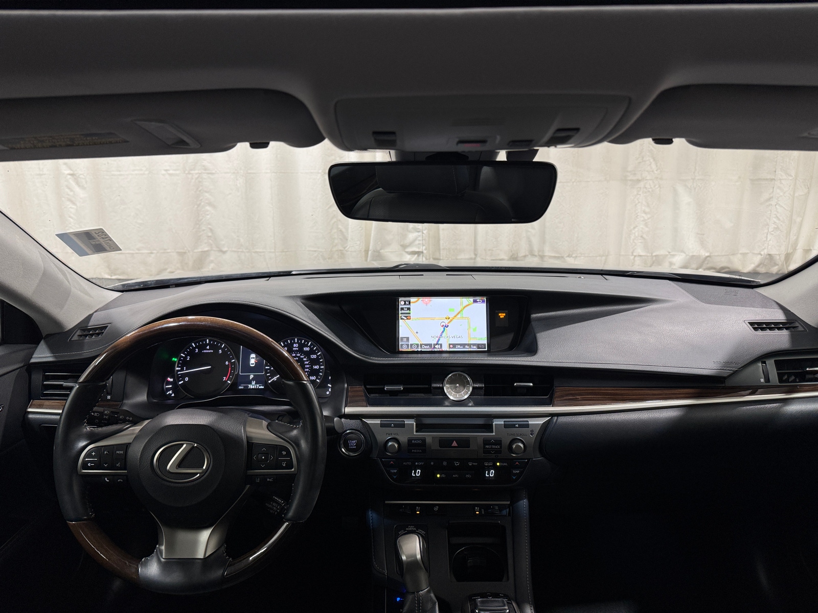 Thumbnail: 2017 Lexus ES - 3