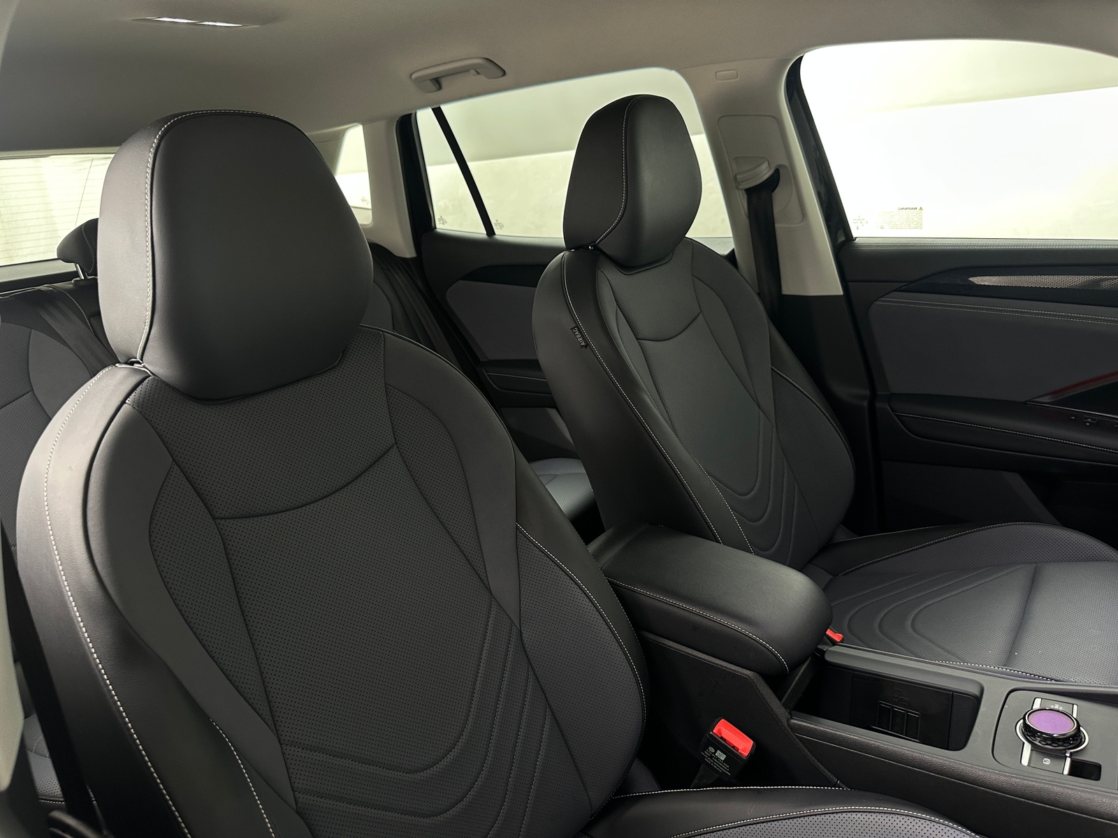 Thumbnail: 2026 Volkswagen Tiguan - 2