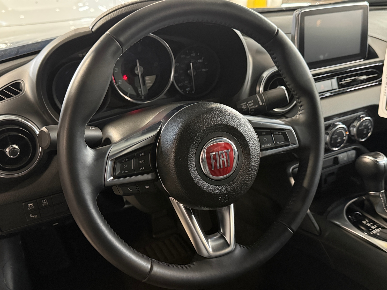 Thumbnail: 2020 Fiat 124 Spider - 4