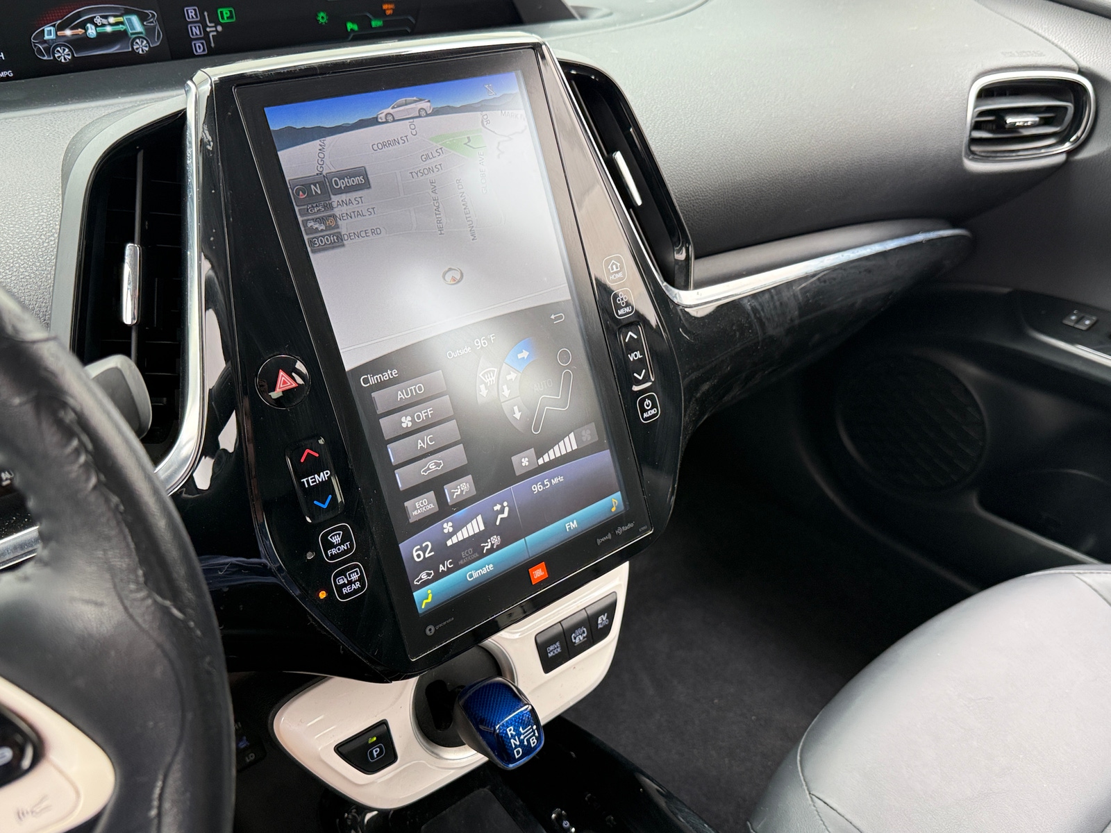 Thumbnail: 2017 Toyota Prius Prime - 3