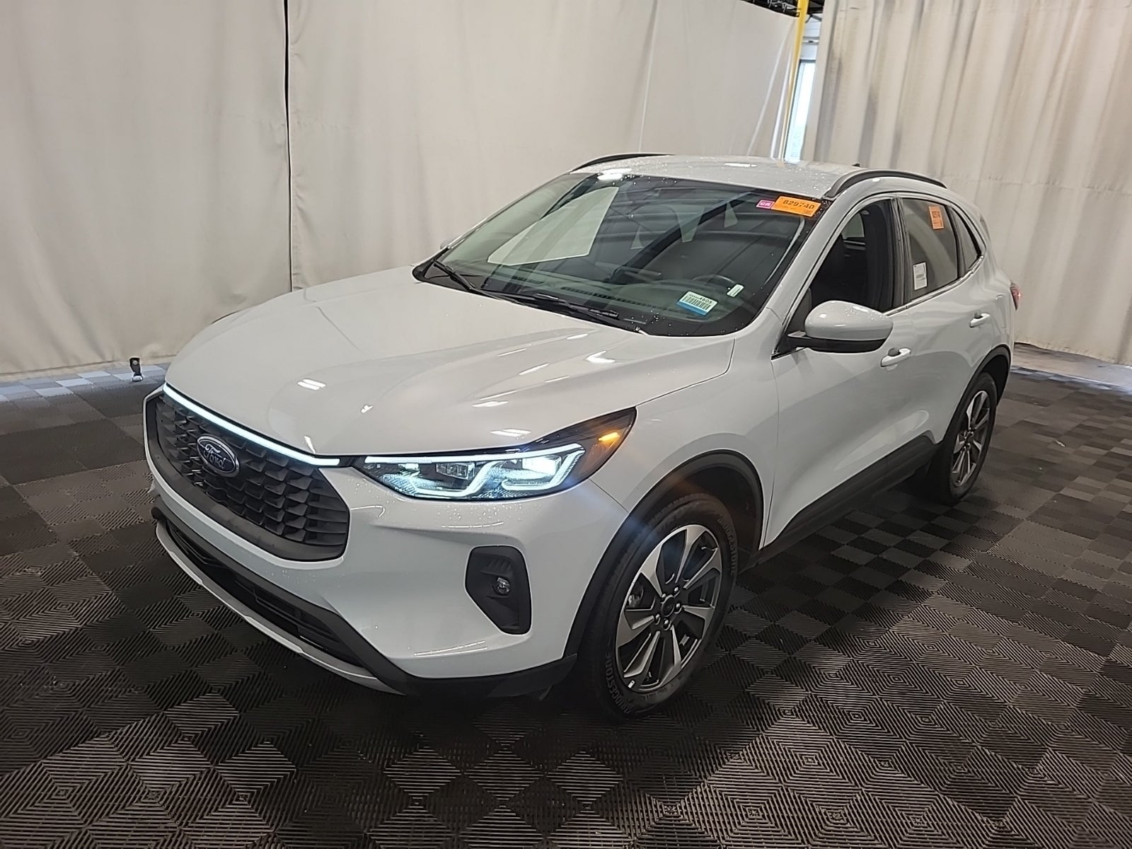 2025 Ford Escape Platinum