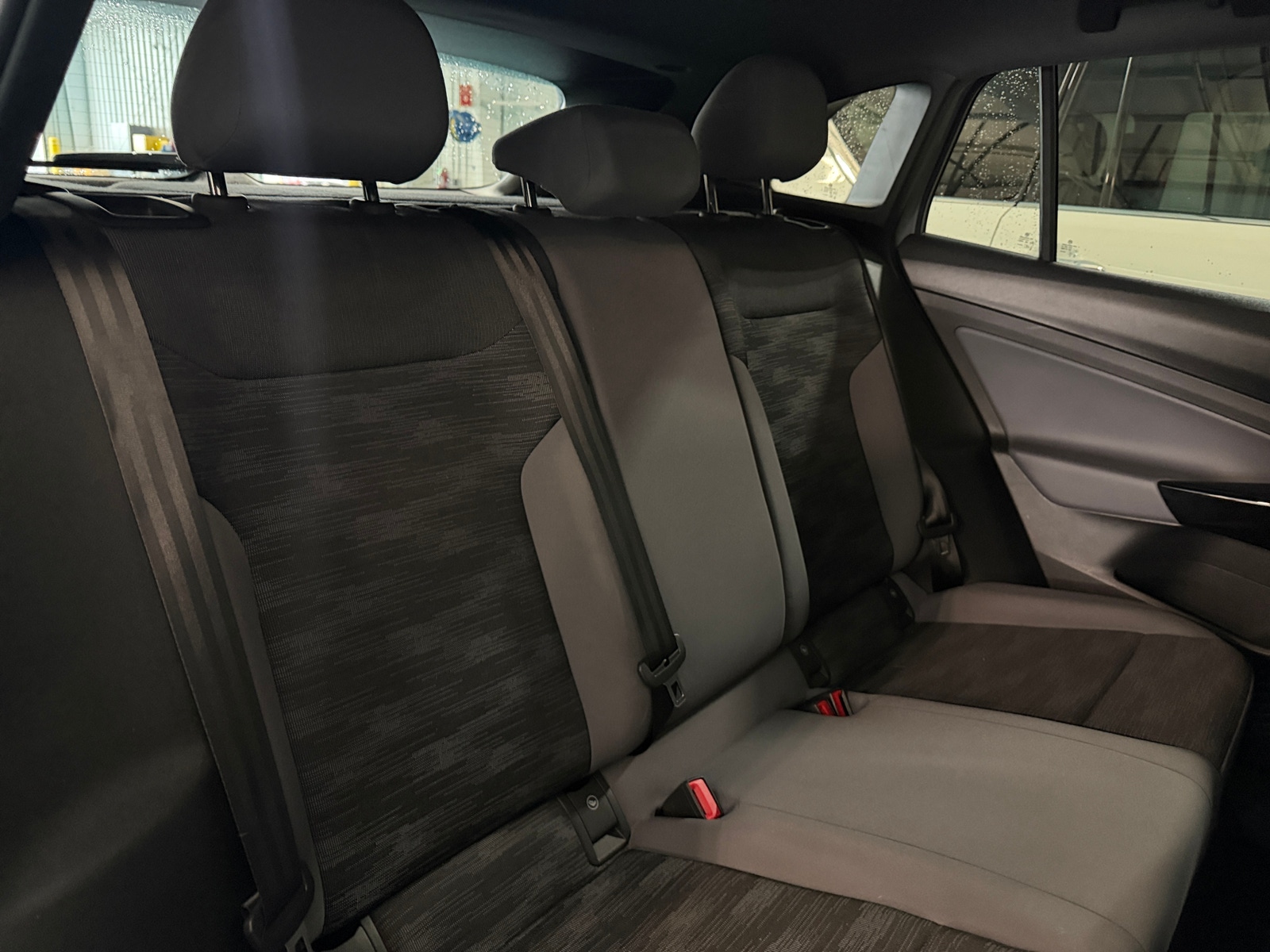 Thumbnail: 2022 Volkswagen ID.4 - 6