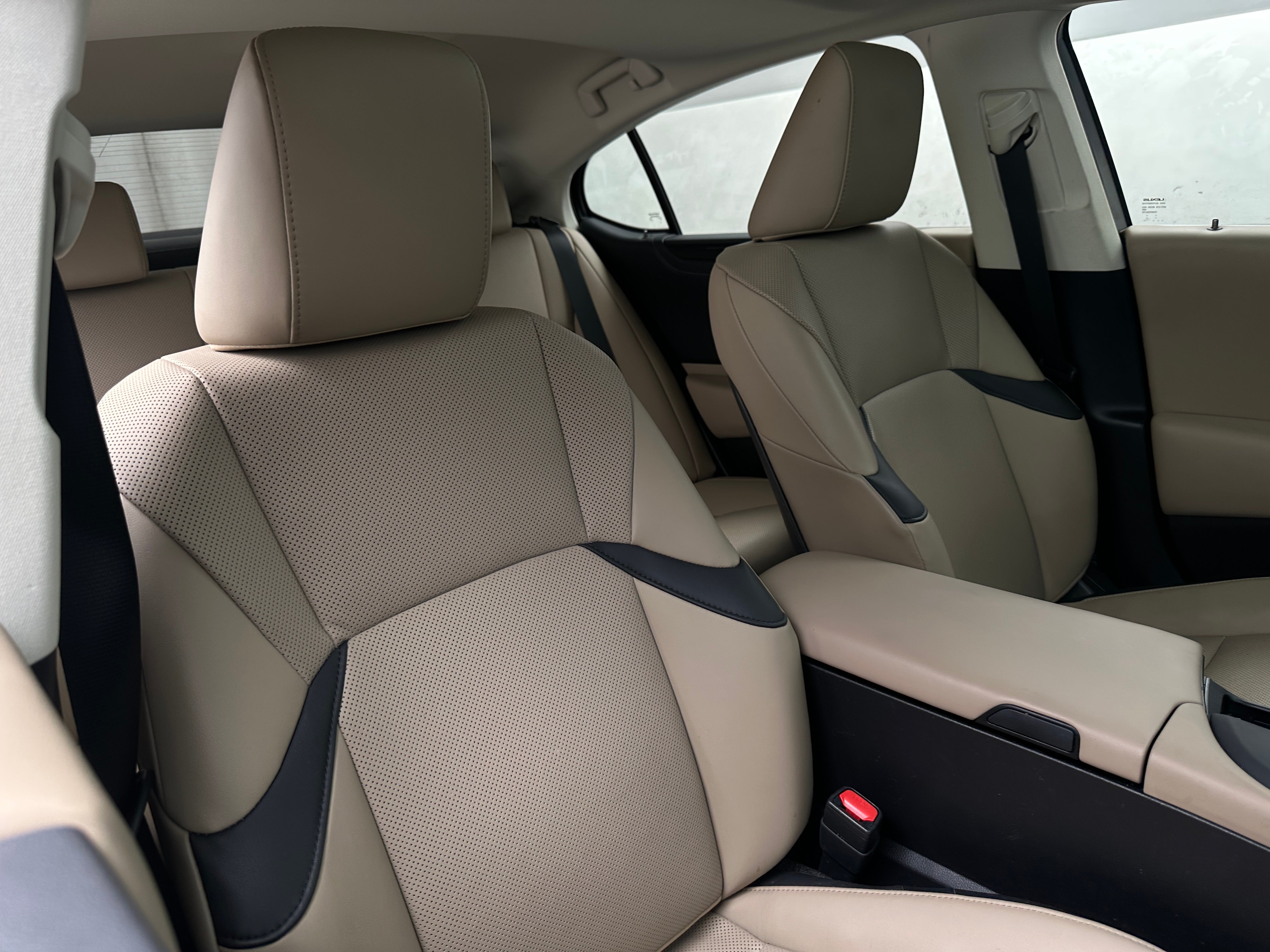 2021 Lexus ES