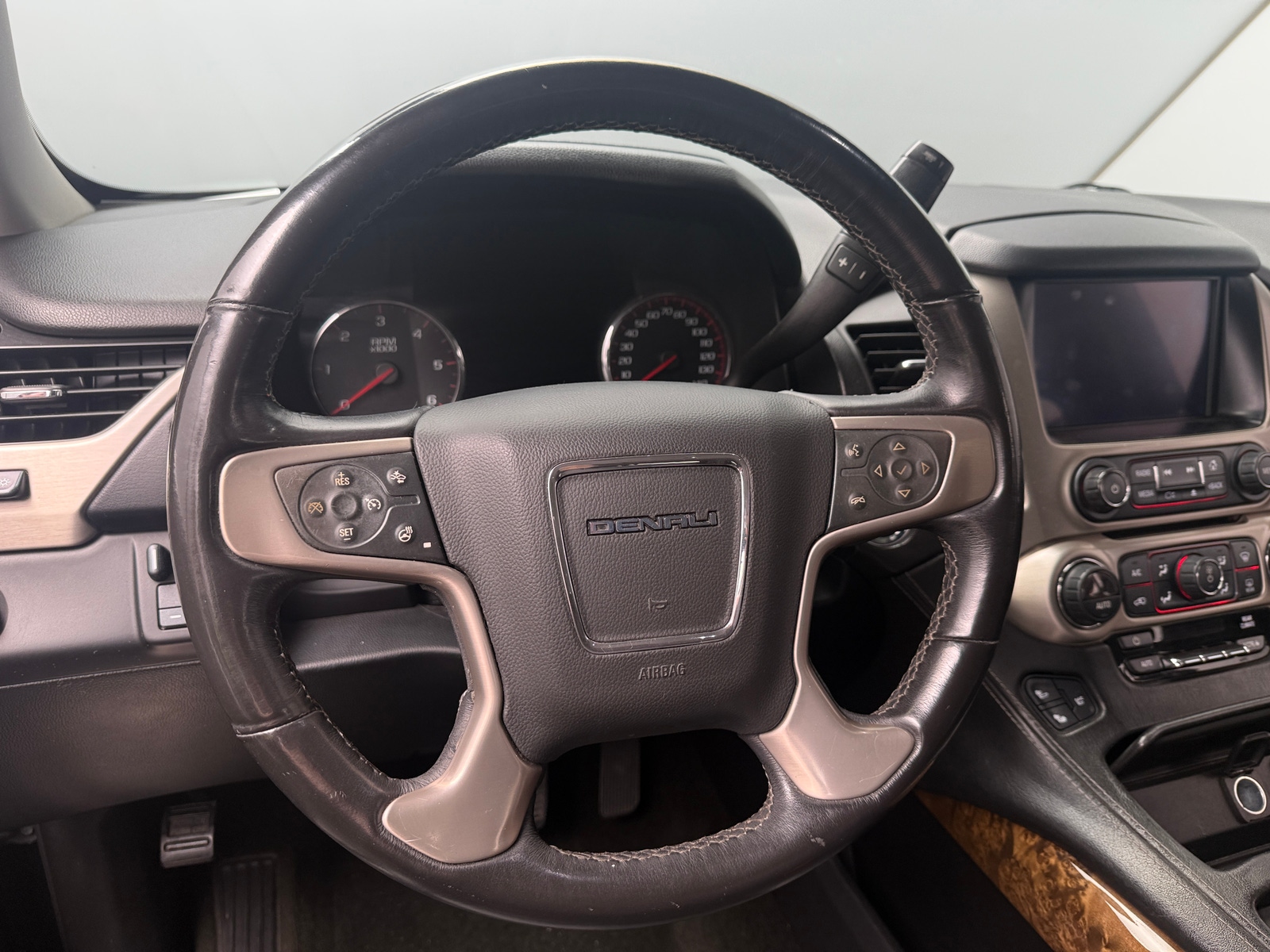 Thumbnail: 2016 GMC Yukon - 4