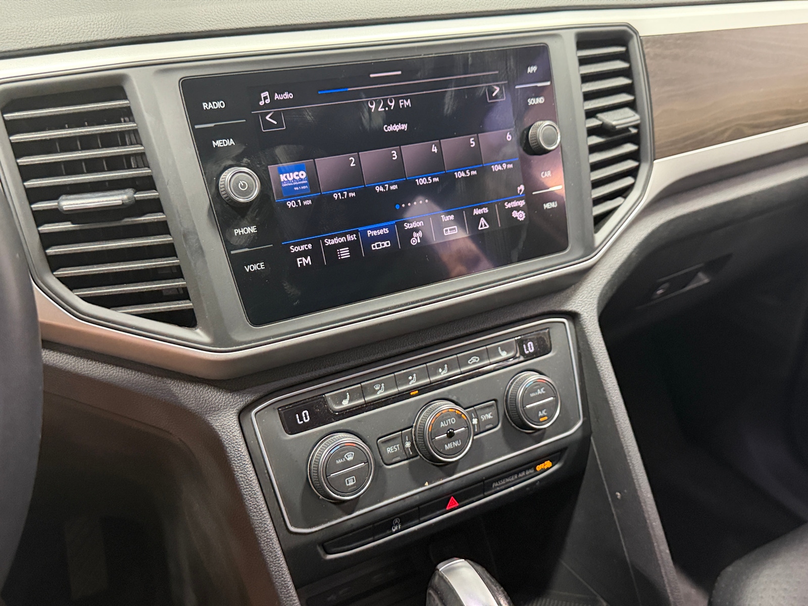 Thumbnail: 2021 Volkswagen Atlas - 4