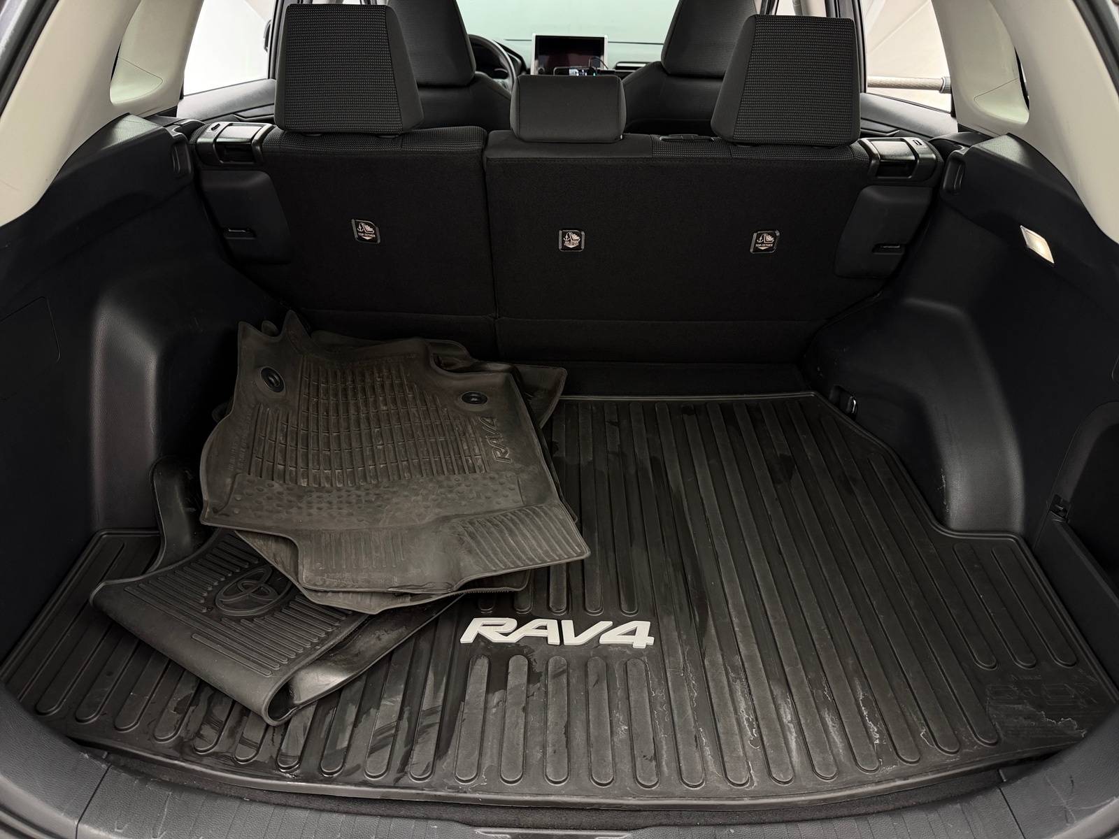 Thumbnail: 2024 Toyota RAV4 - 7