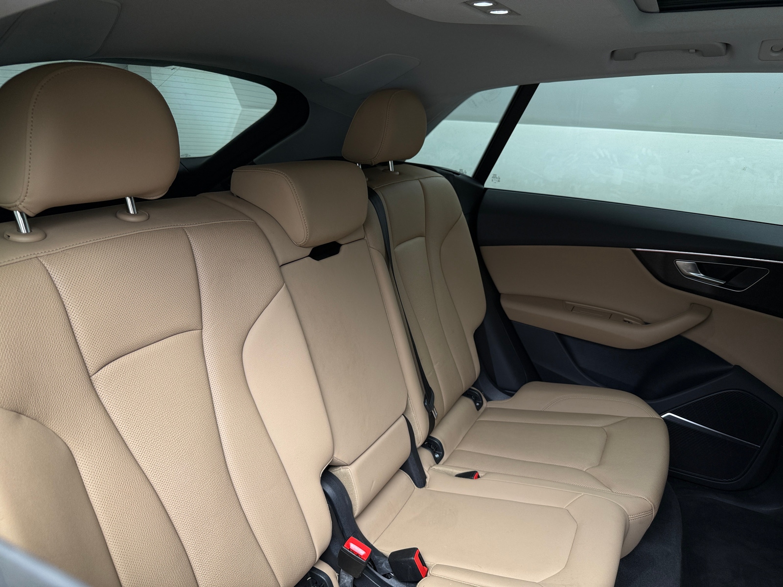 Thumbnail: 2021 Audi Q8 - 6