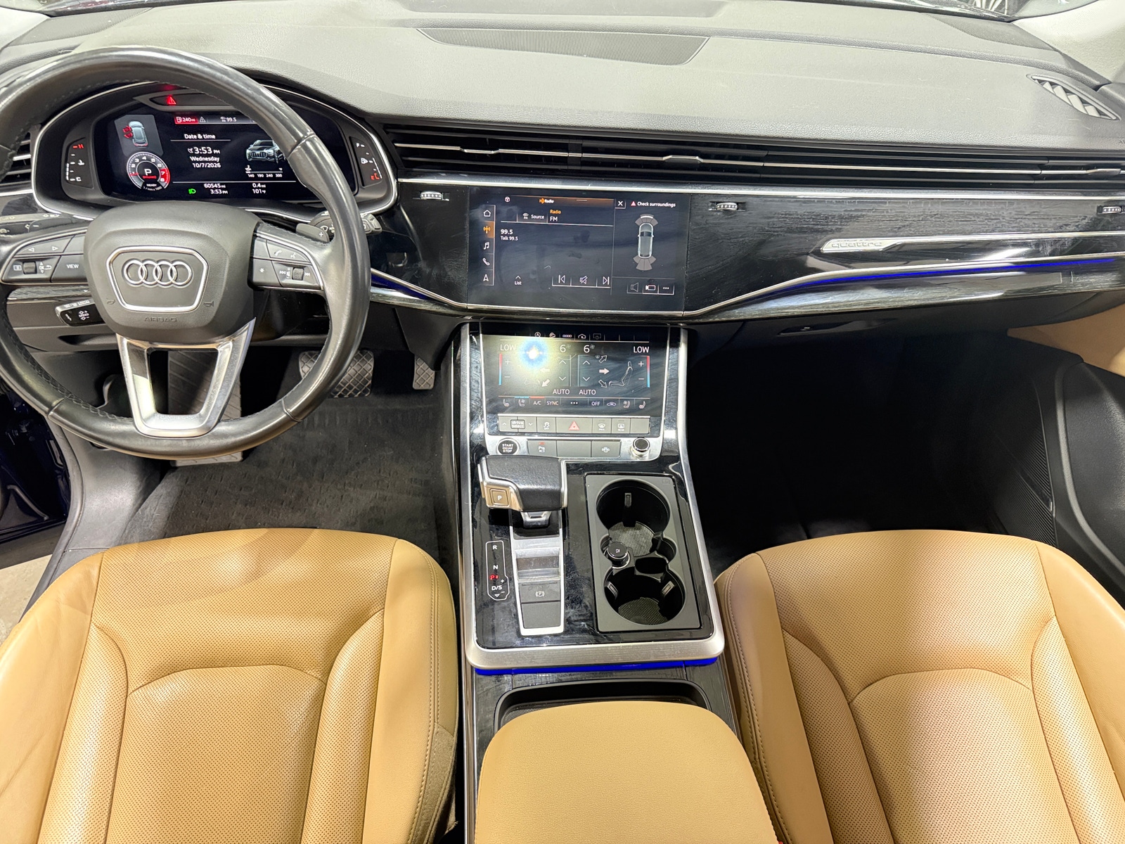 Thumbnail: 2021 Audi Q8 - 3