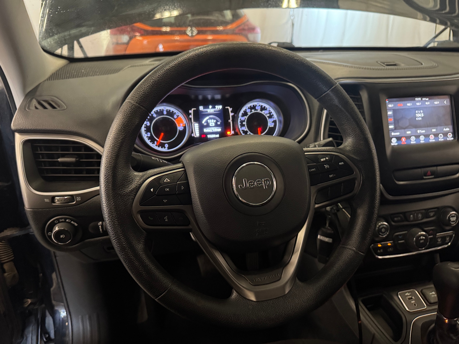 Thumbnail: 2019 Jeep Cherokee - 5