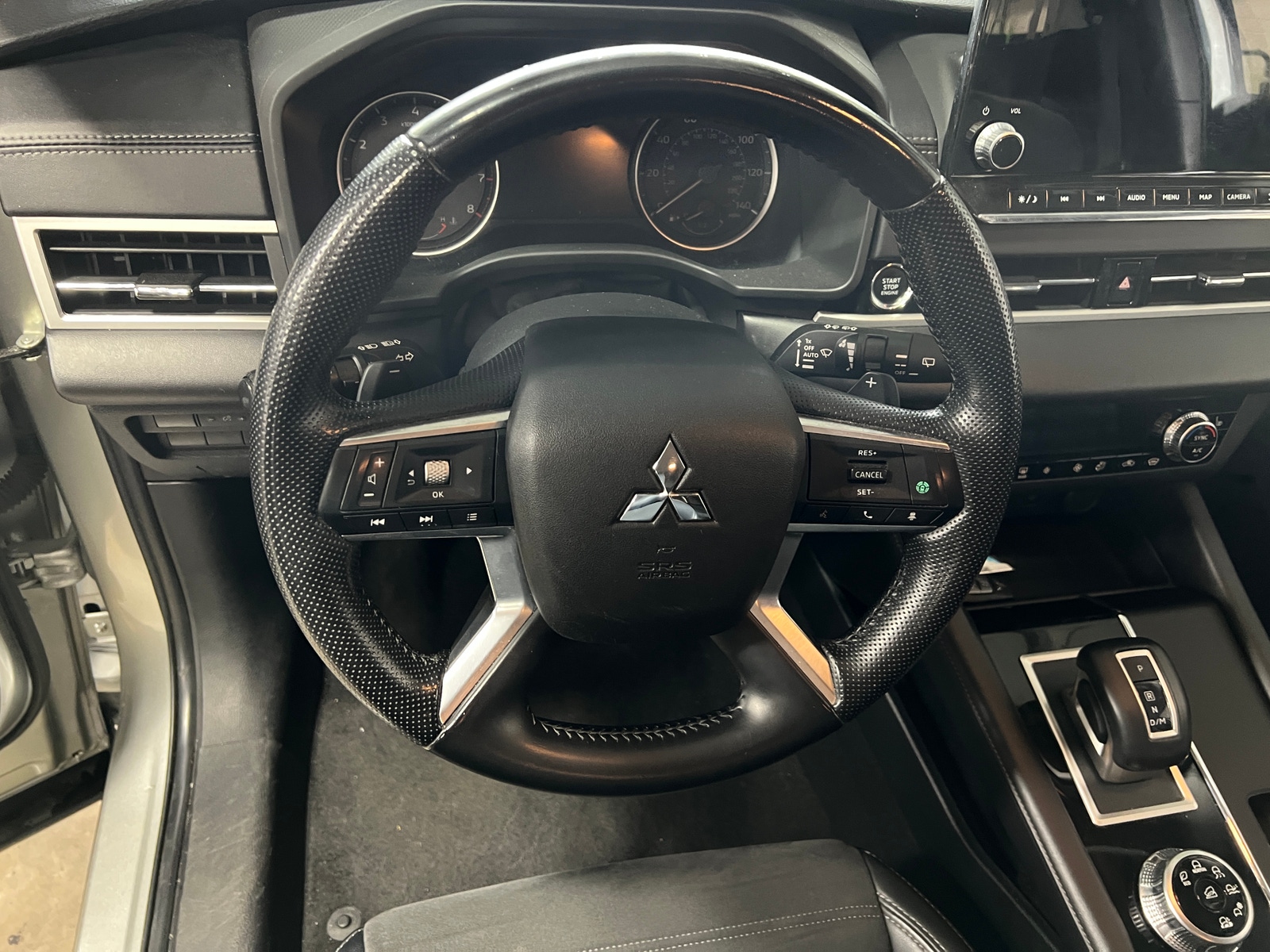 Thumbnail: 2022 Mitsubishi Outlander - 4