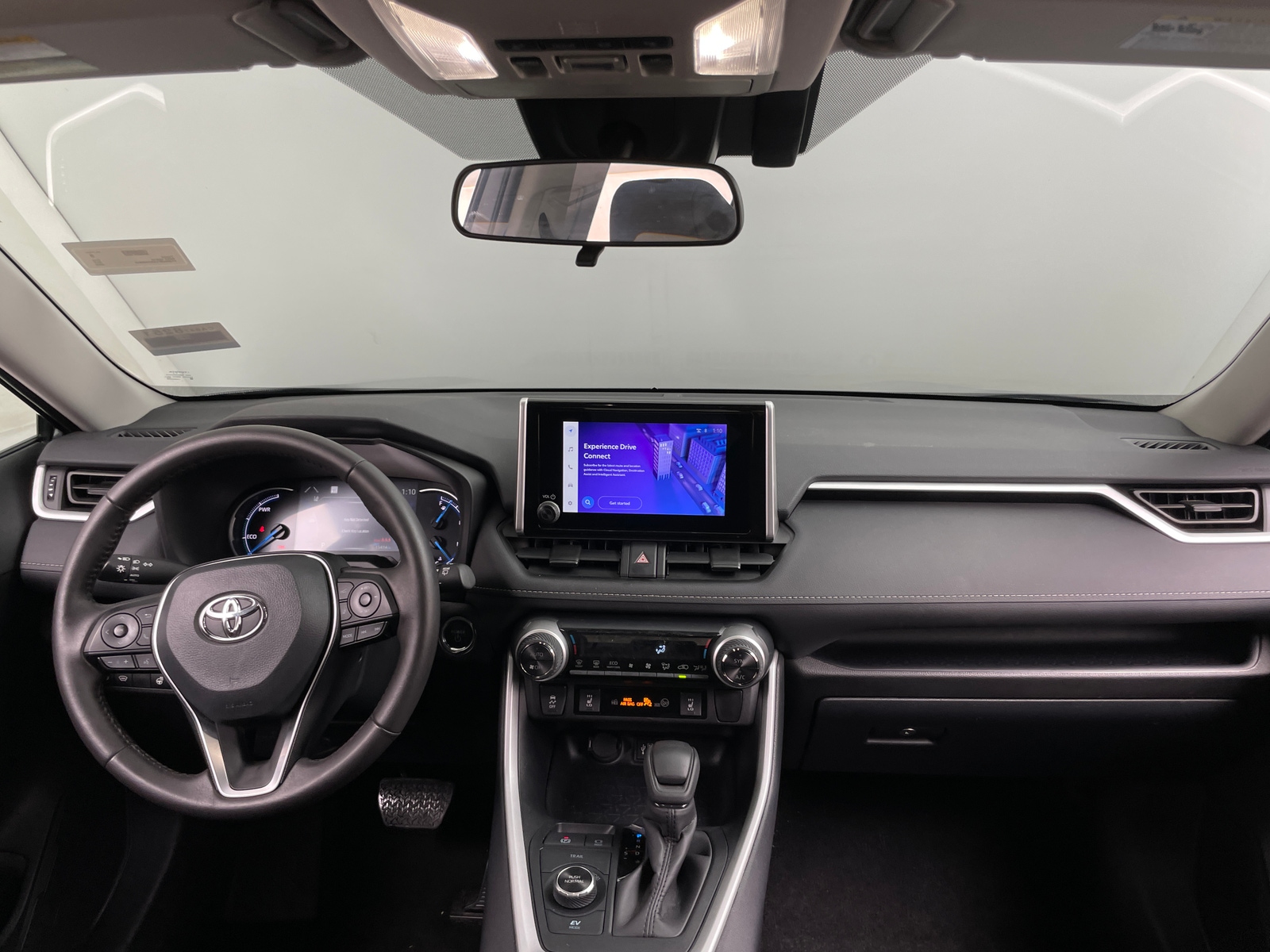 Thumbnail: 2025 Toyota RAV4 - 3