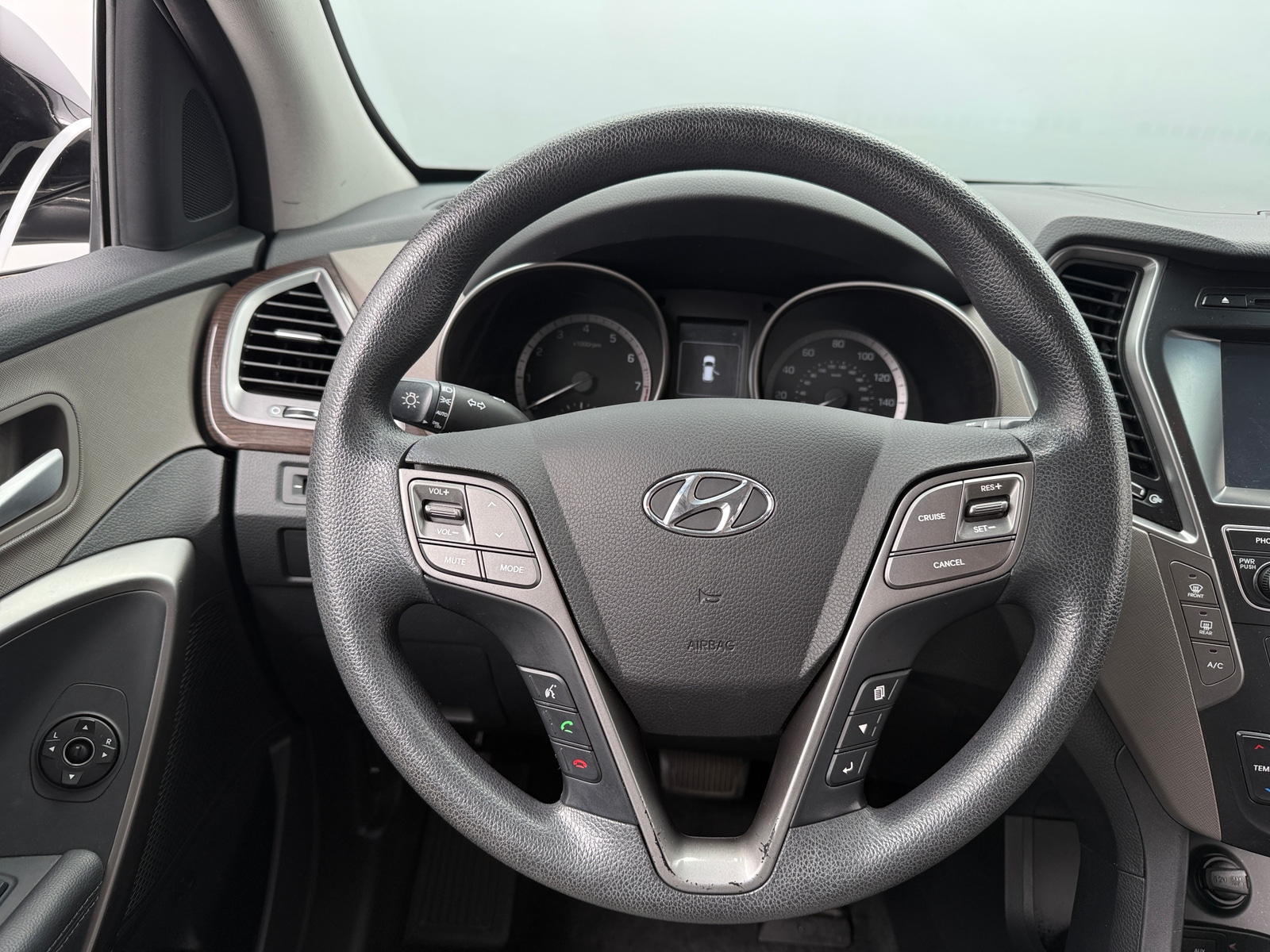 Thumbnail: 2018 Hyundai Santa Fe - 5