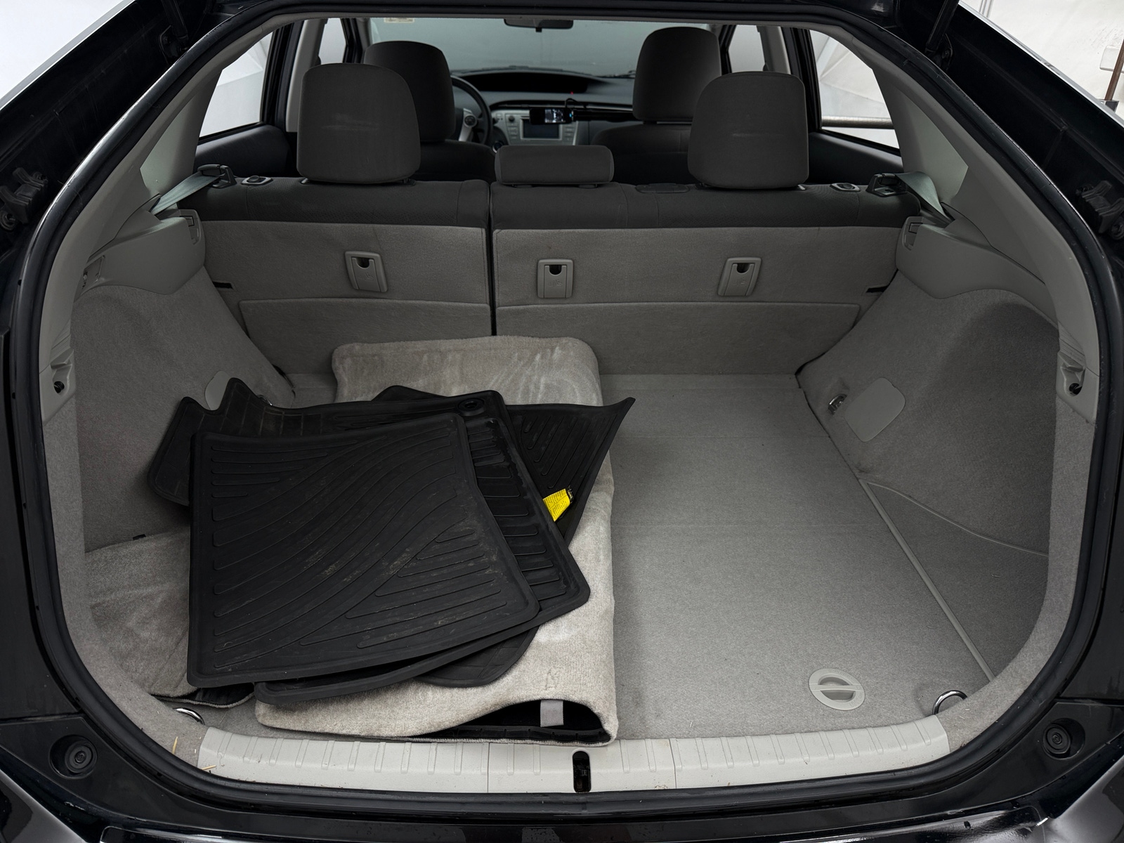Thumbnail: 2014 Toyota Prius - 7