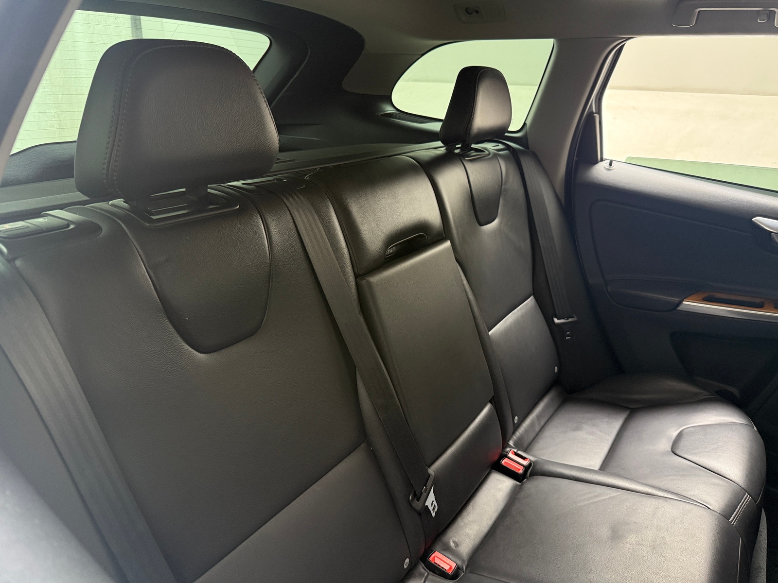 Thumbnail: 2017 Volvo XC60 - 5