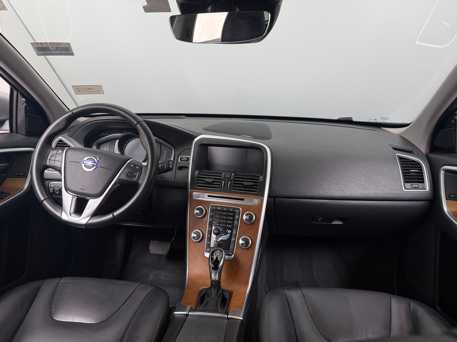 Thumbnail: 2017 Volvo XC60 - 2