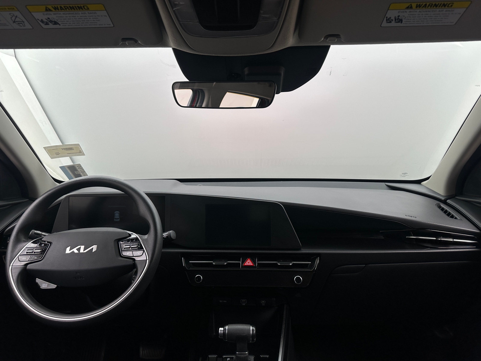 Thumbnail: 2025 Kia Niro - 3