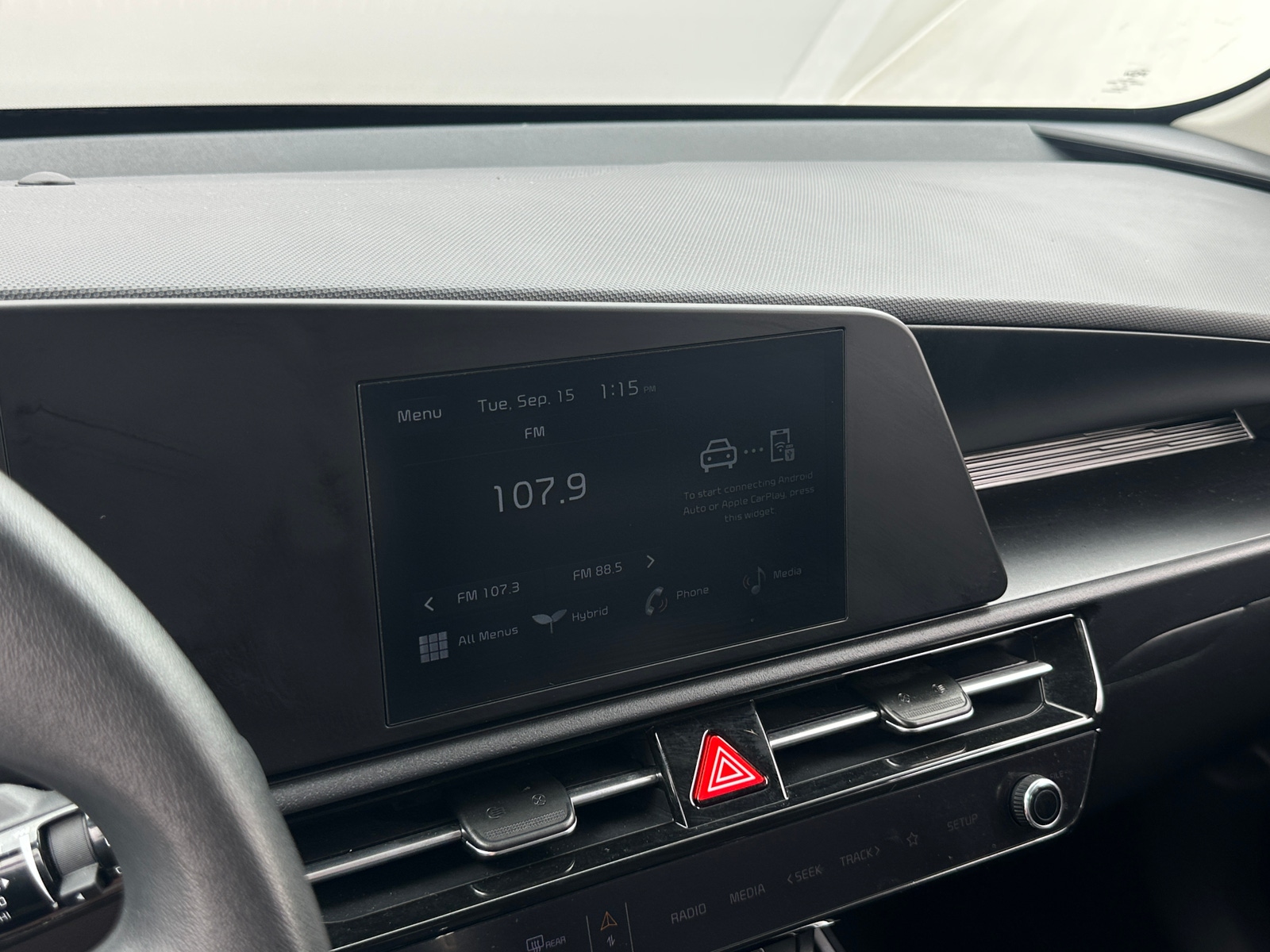 Thumbnail: 2025 Kia Niro - 4