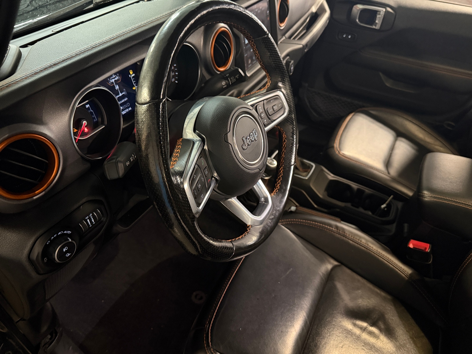 Thumbnail: 2020 Jeep Gladiator - 4
