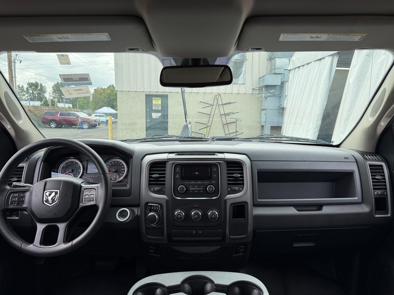Thumbnail: 2019 RAM 1500 Classic - 2