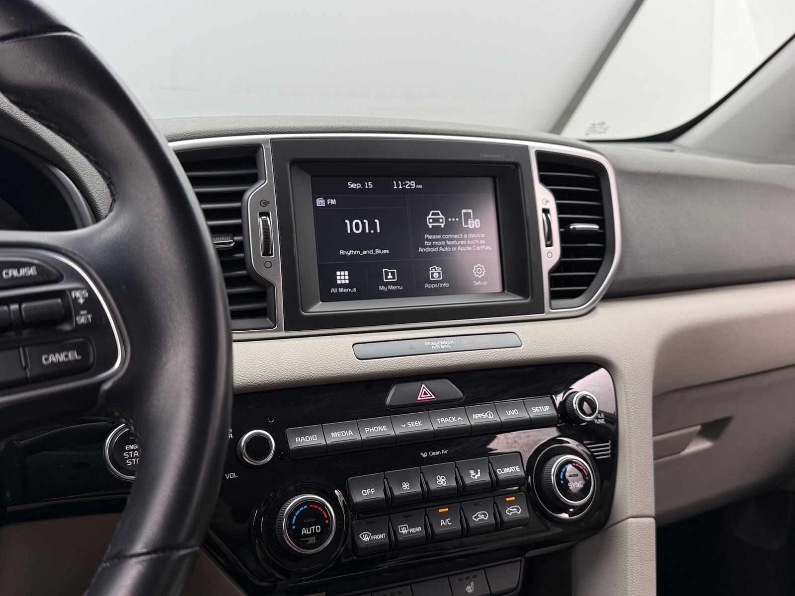 Thumbnail: 2019 Kia Sportage - 3