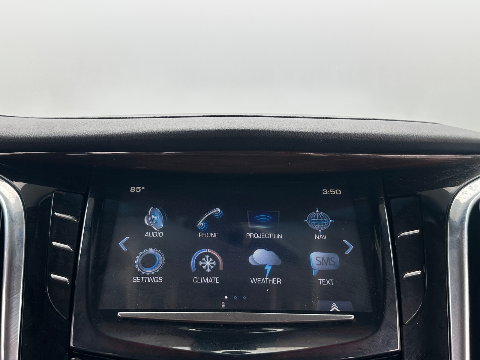 Thumbnail: 2018 Cadillac Escalade - 3