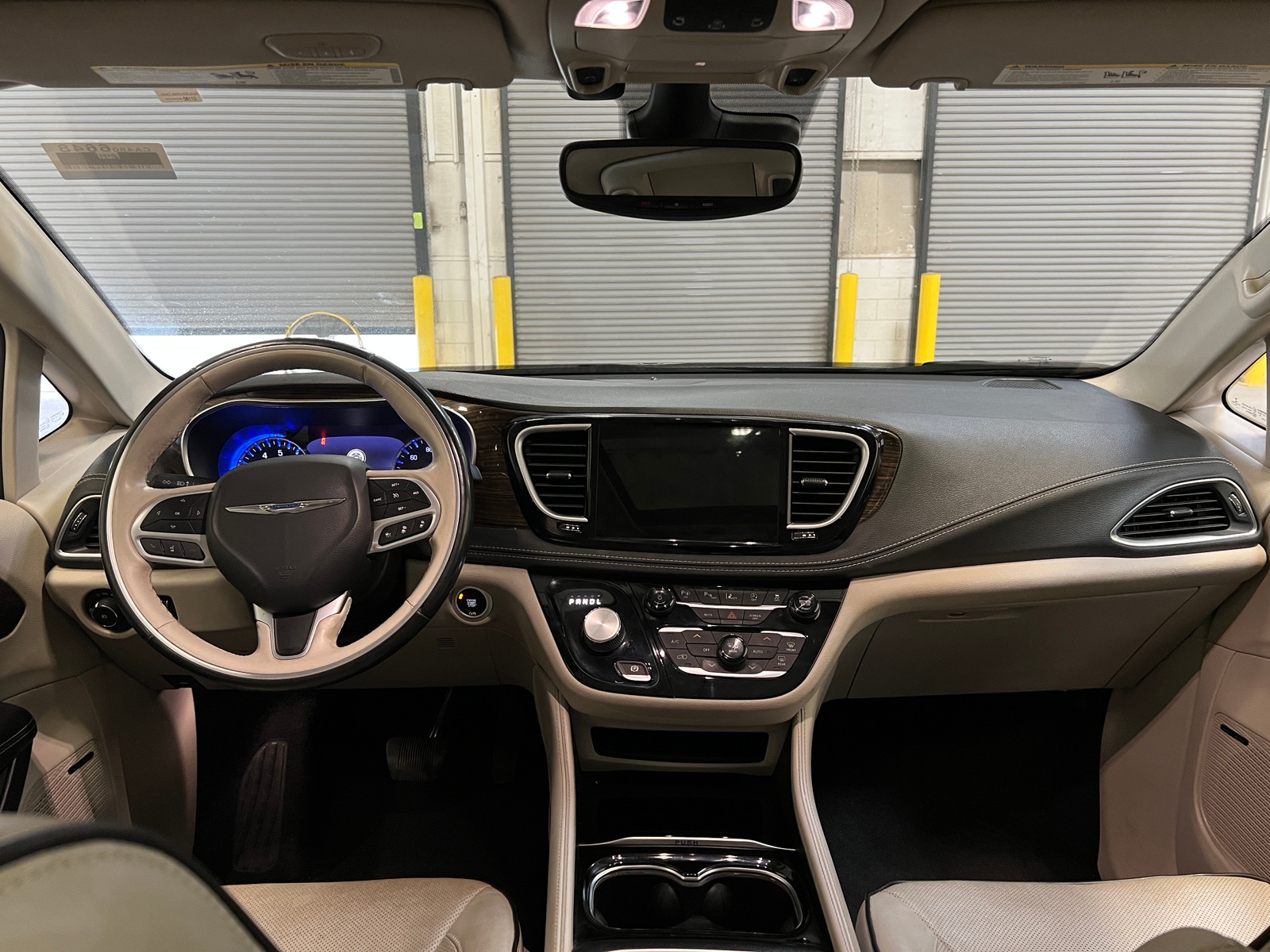 Thumbnail: 2021 Chrysler Pacifica - 2